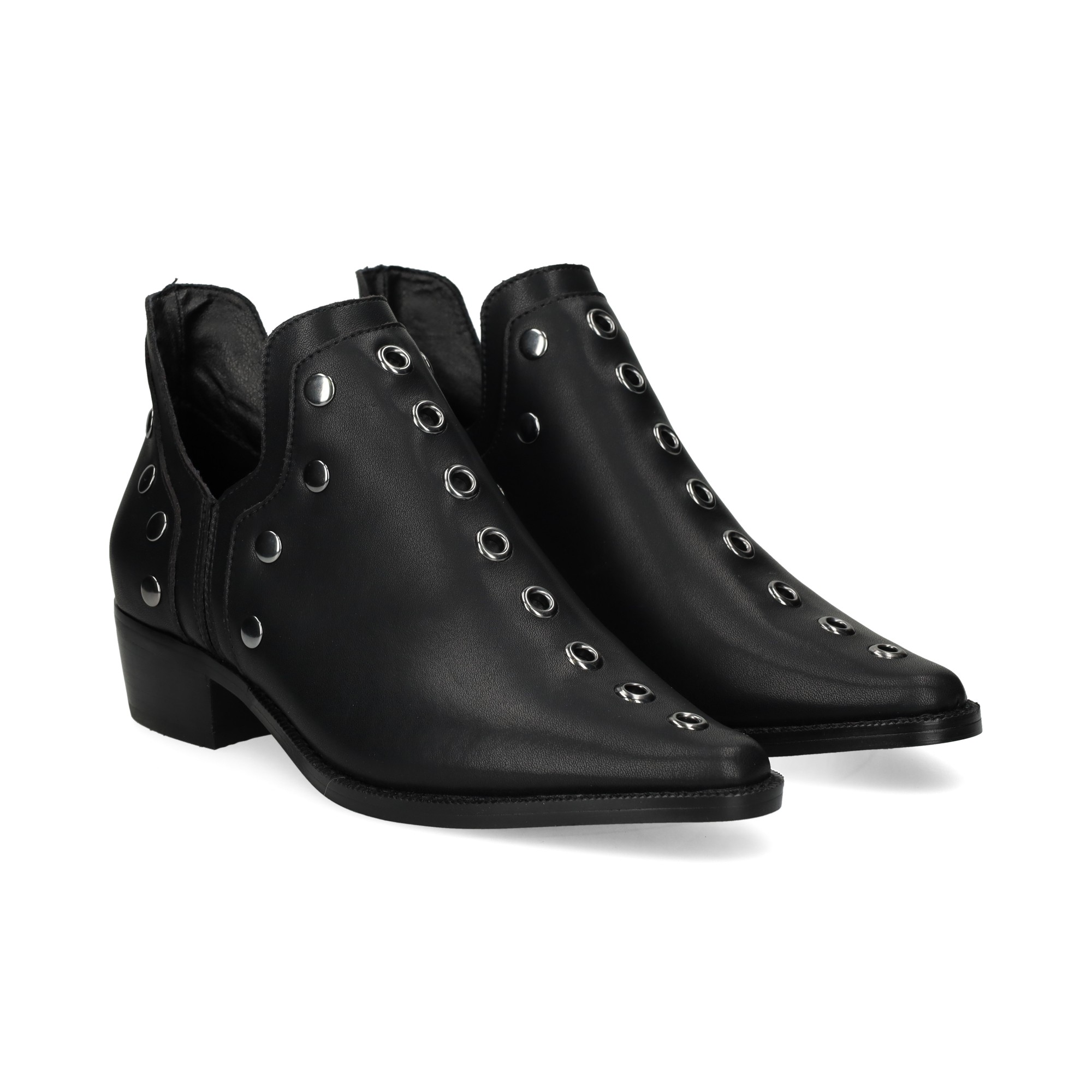 botin-tachas-piel-negro