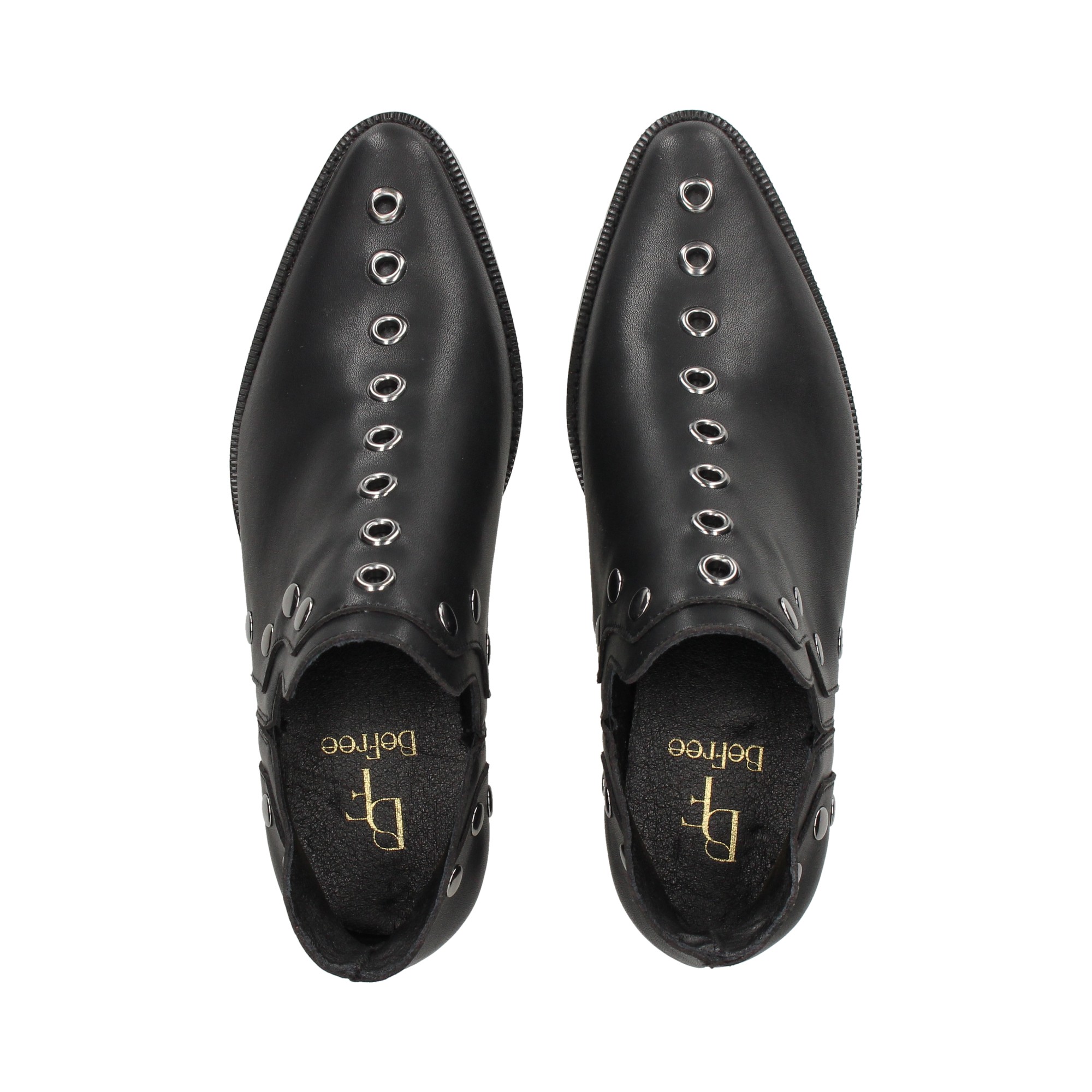 botin-tachas-piel-negro