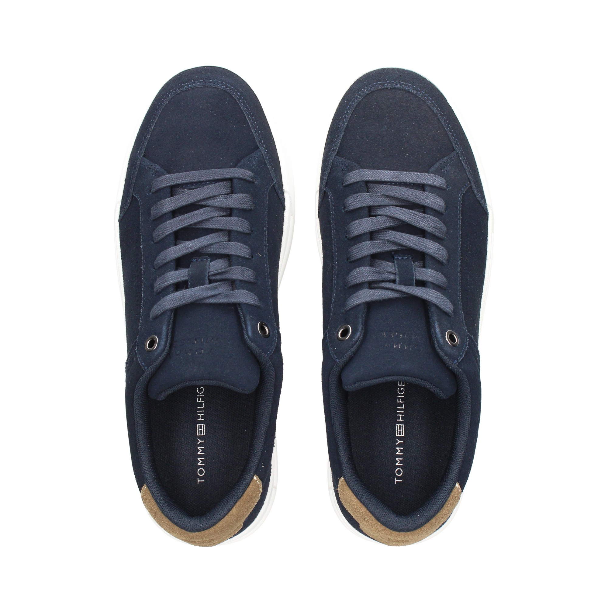 talon-beige-deportivo-ante-azul