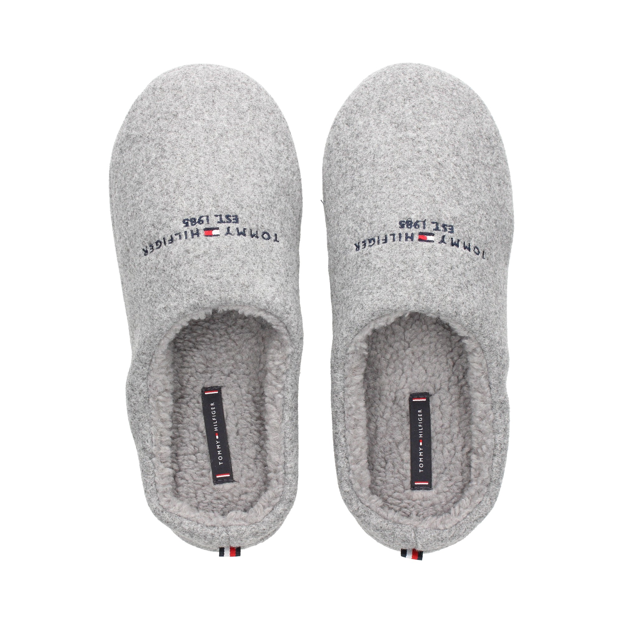 zapatilla-de-casa-felpa-gris