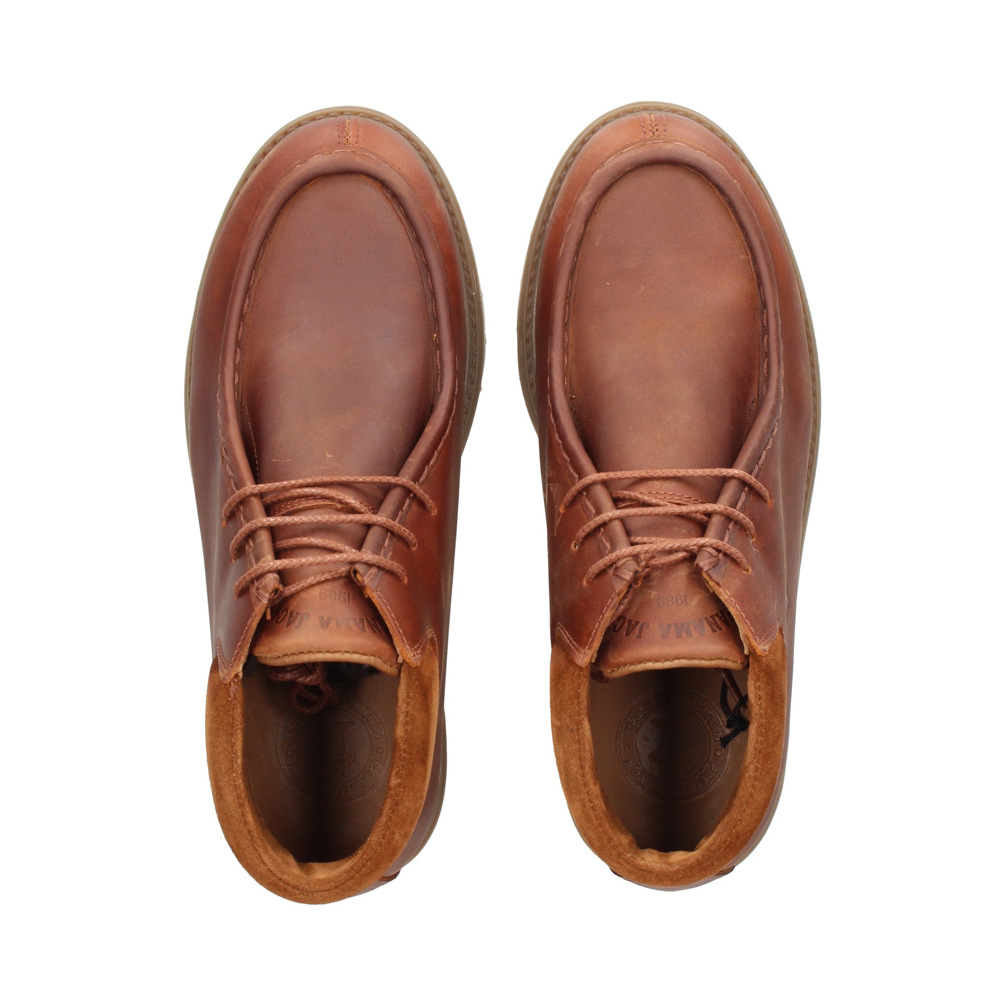 botin-wallaby-grass-cuero