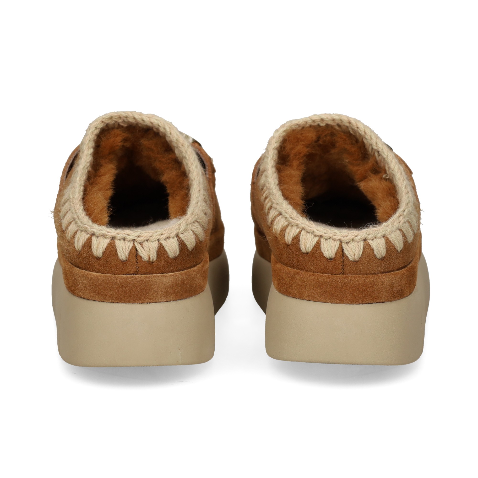 zueco-tira-logo-ante-cuero