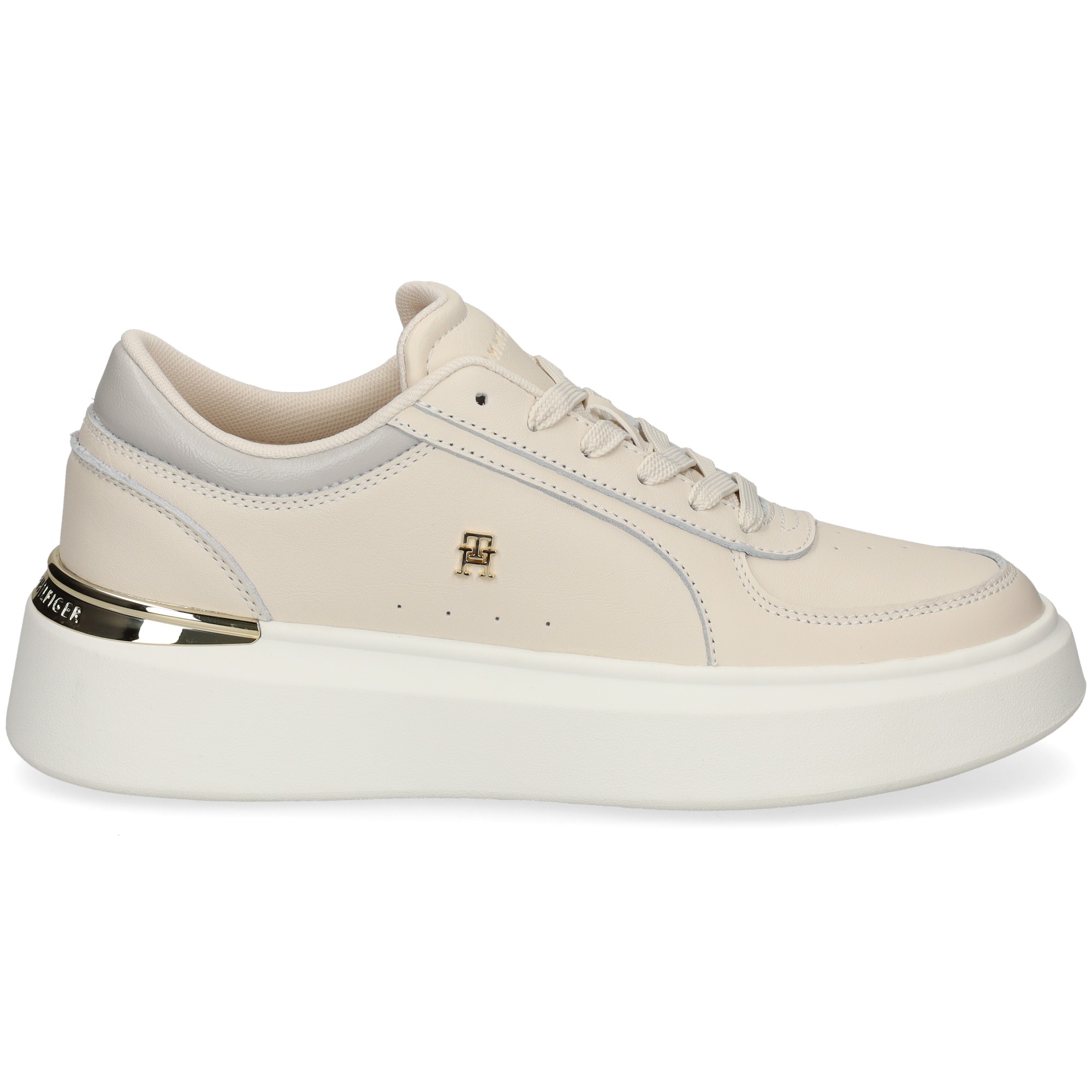 deportivo-piel-brillante-beige