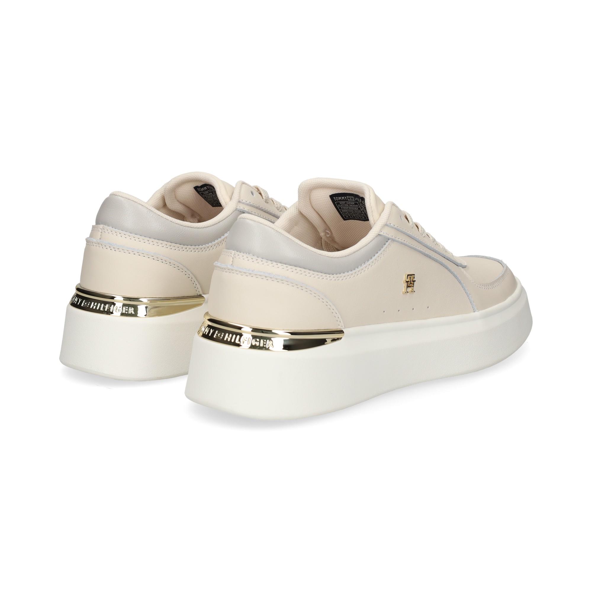 deportivo-piel-brillante-beige