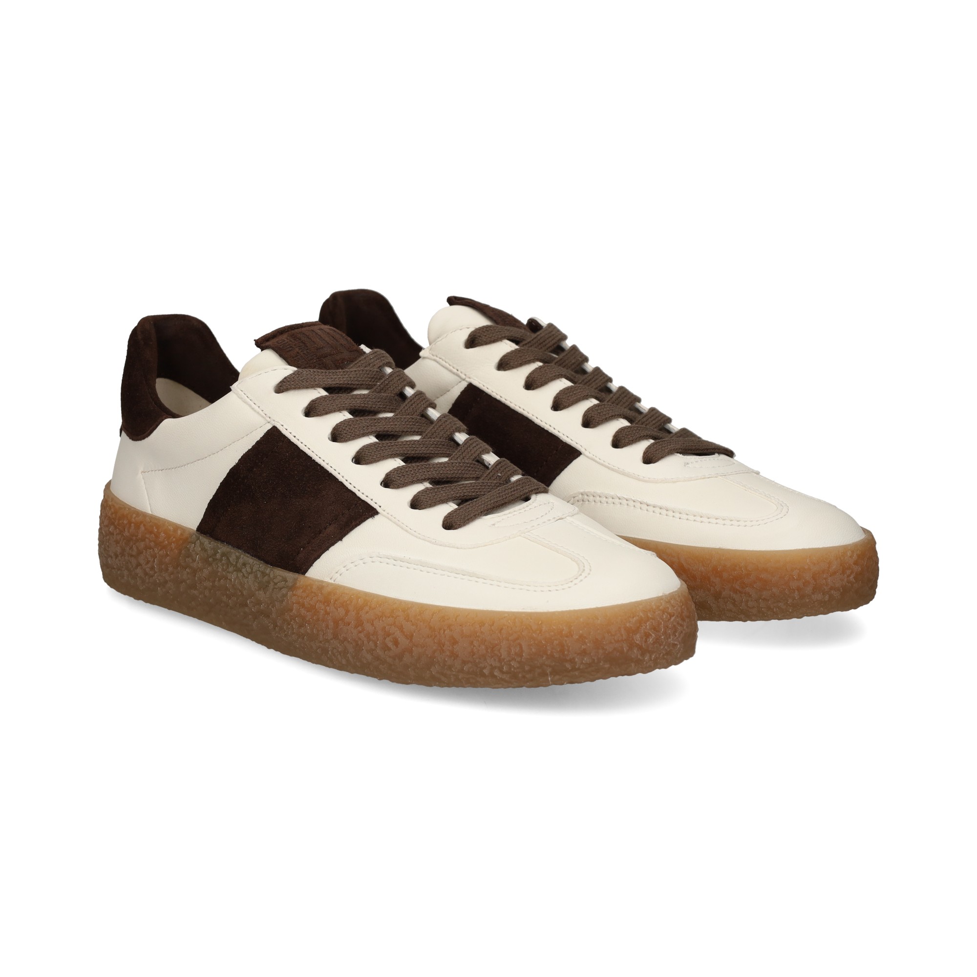 deportivo-con-banda-piel-hielo