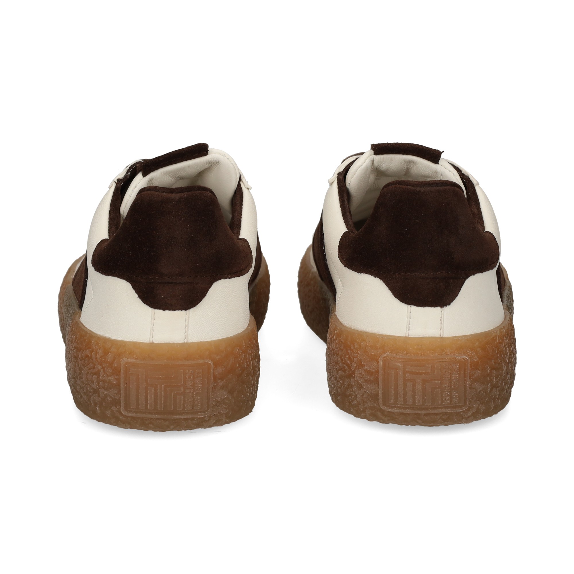 deportivo-con-banda-piel-hielo