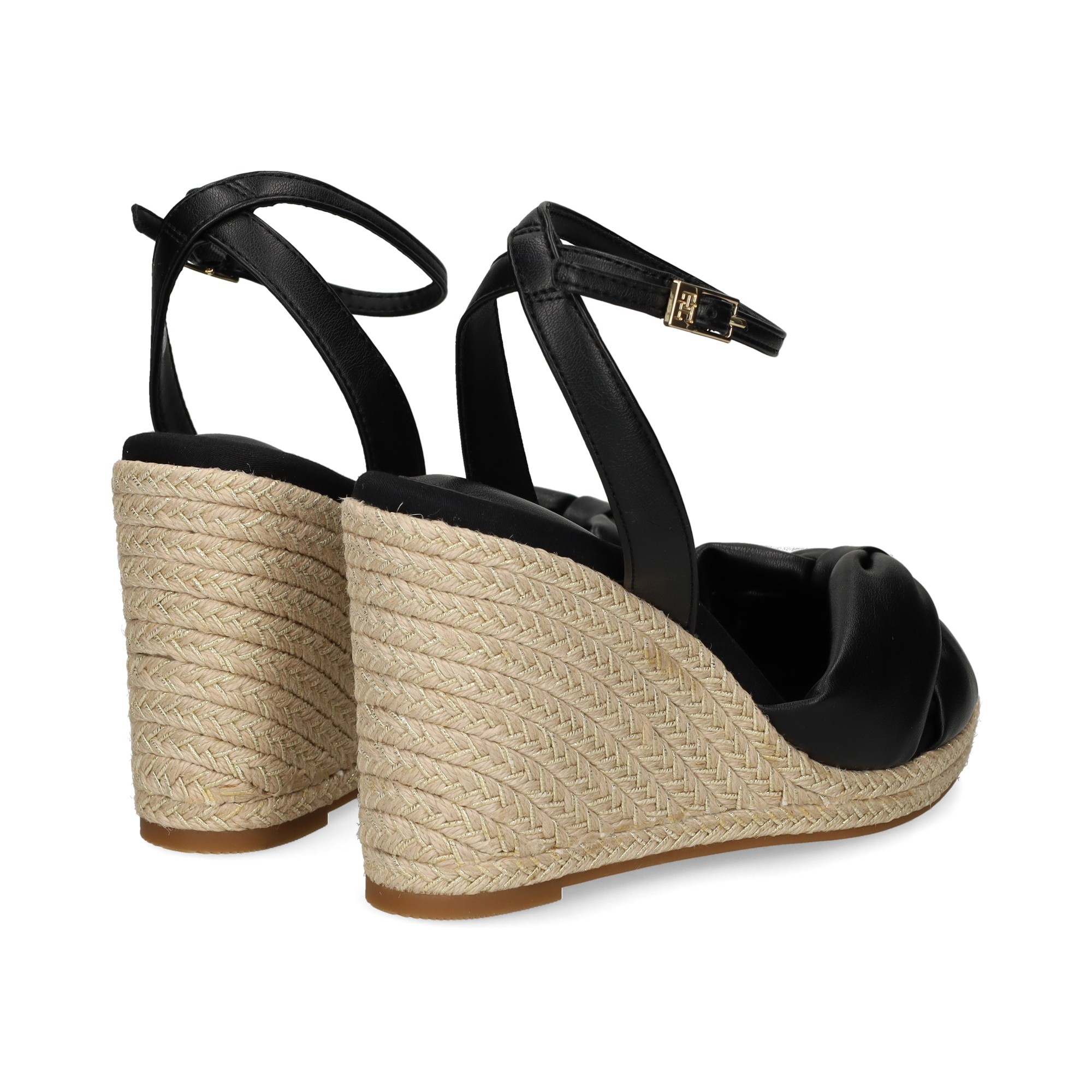 sandalia-cunanudo-piel-negro