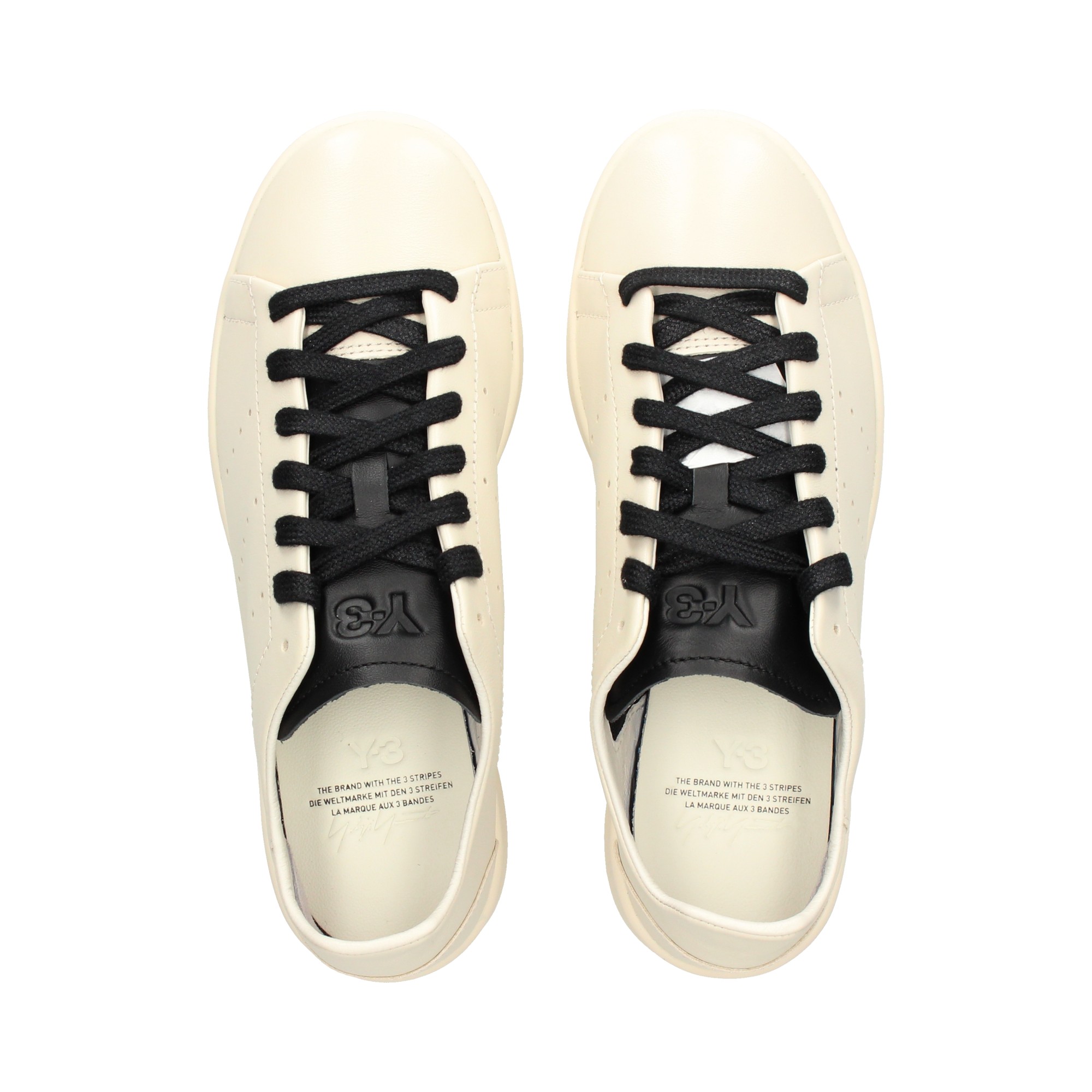 deportivo-bandas-picadas-piel-beige