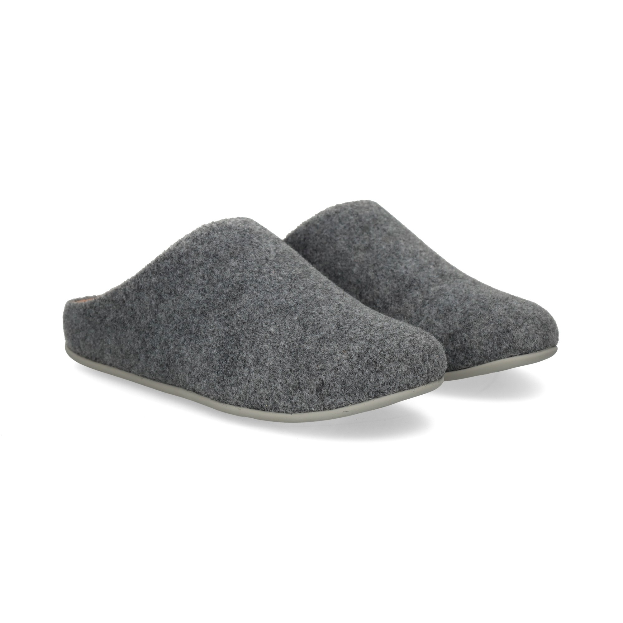 zapatilla-de-casa-gris