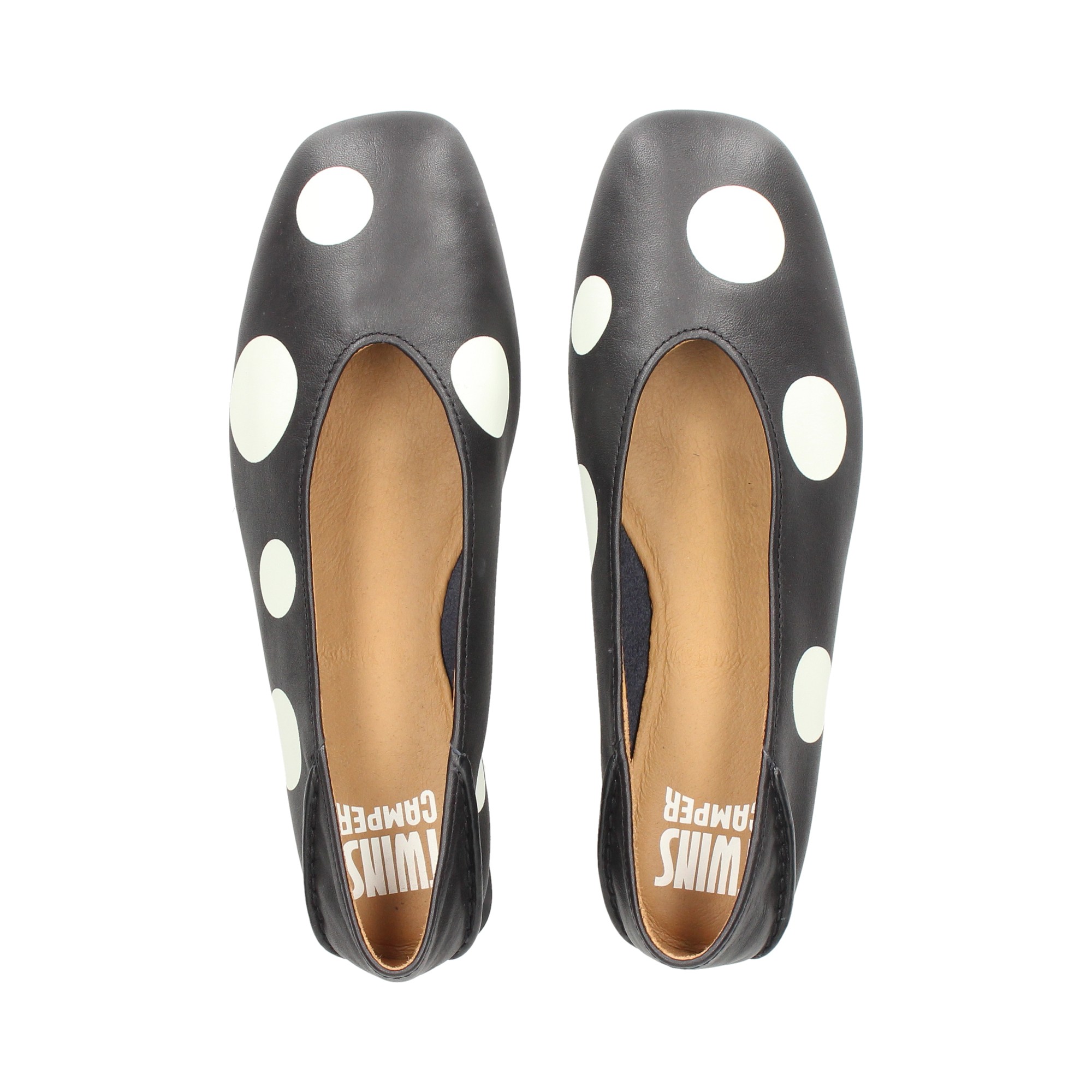 bailarina-lunares-hielonegro