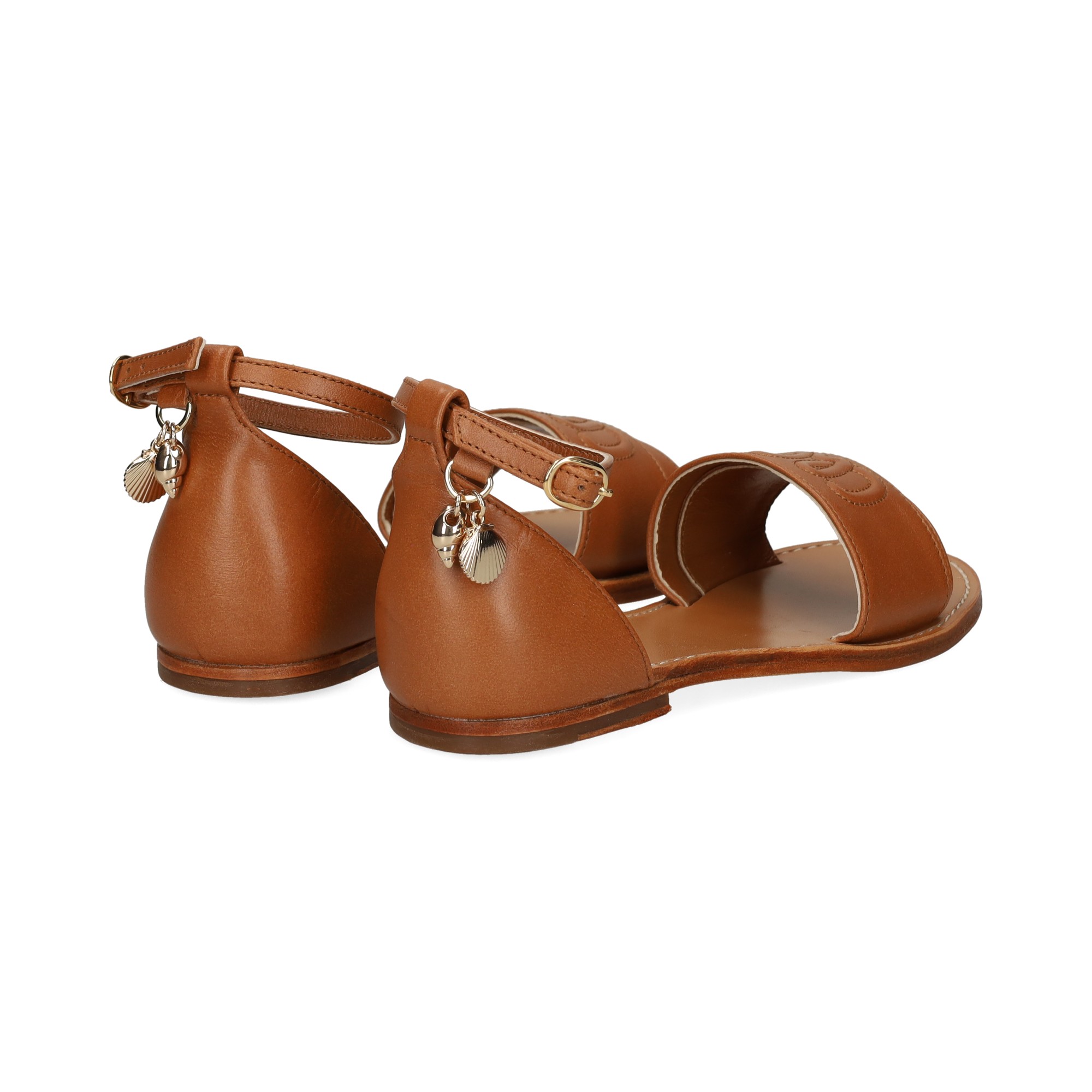 sandalia-logo-talon-cerrado-beige