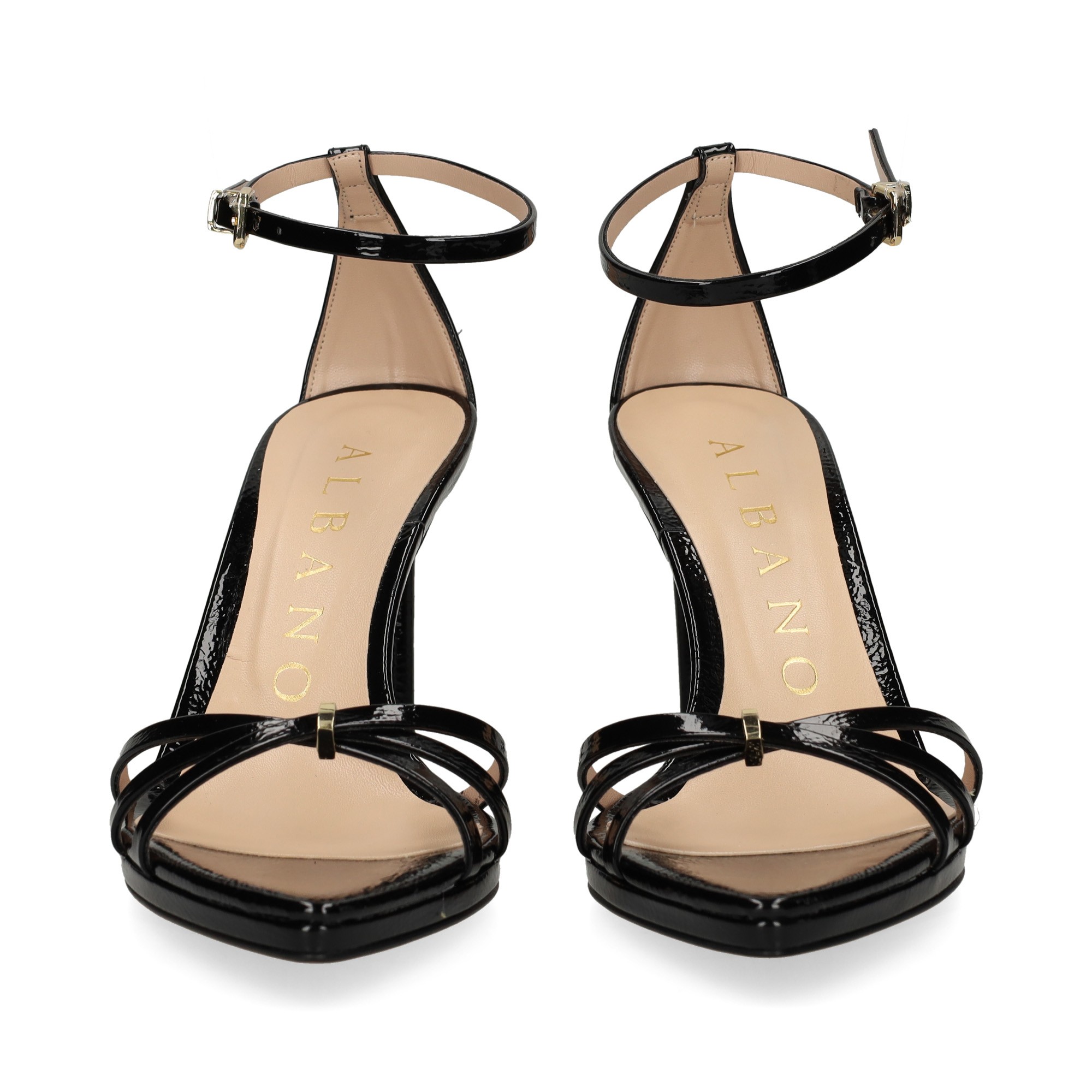 gilda-pala-tiritas-charol-negro