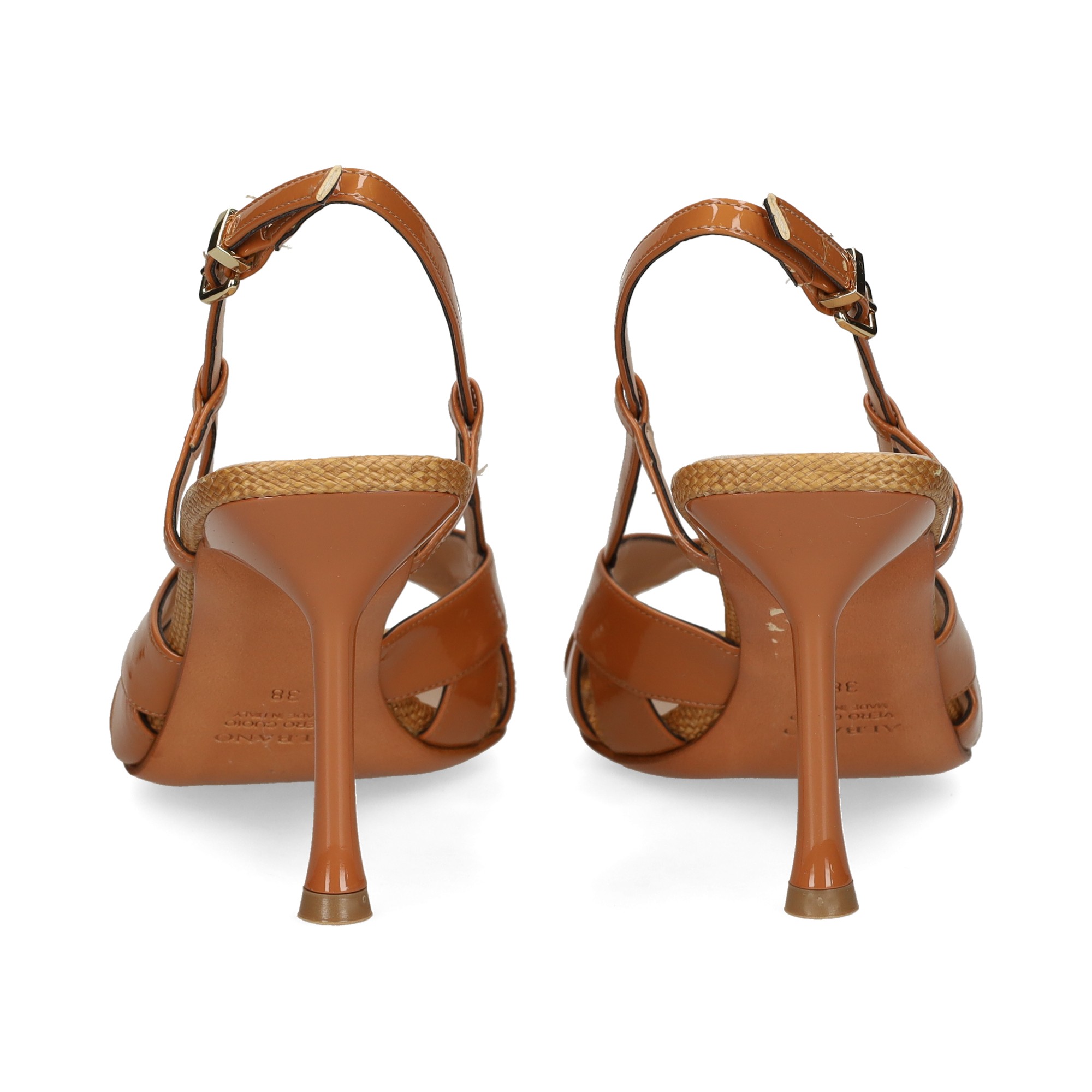 sandalia-tiras-anchas-charol-cuero