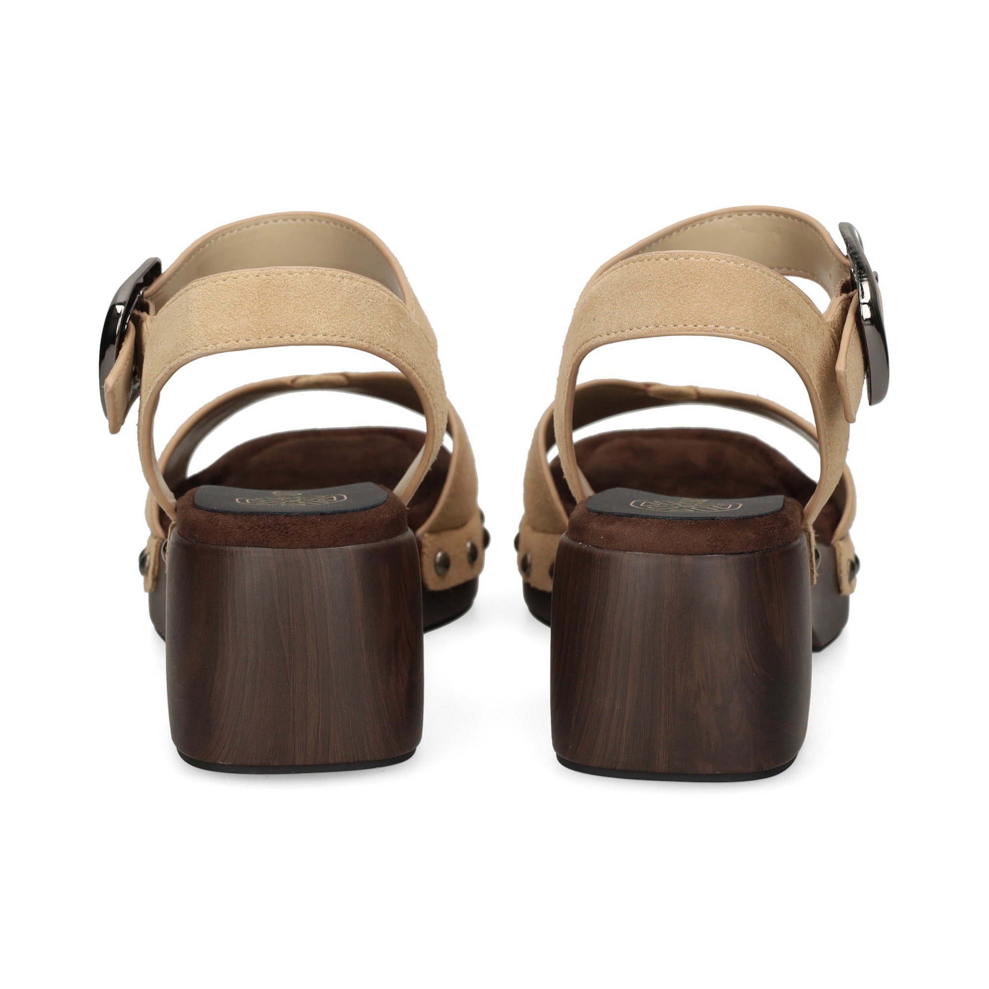 carmelita-tachas-ante-beige