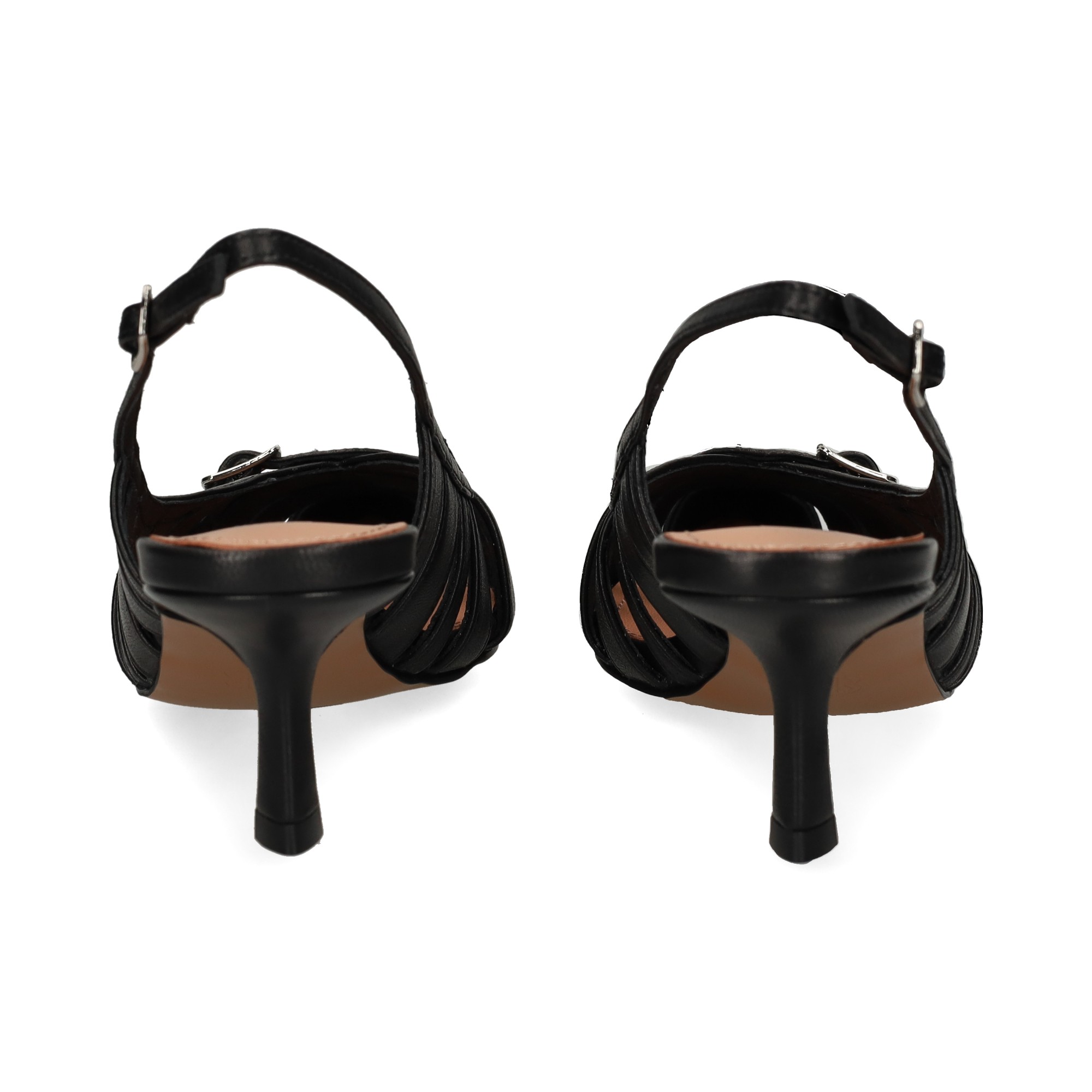 sin-talon-grietas-piel-negro