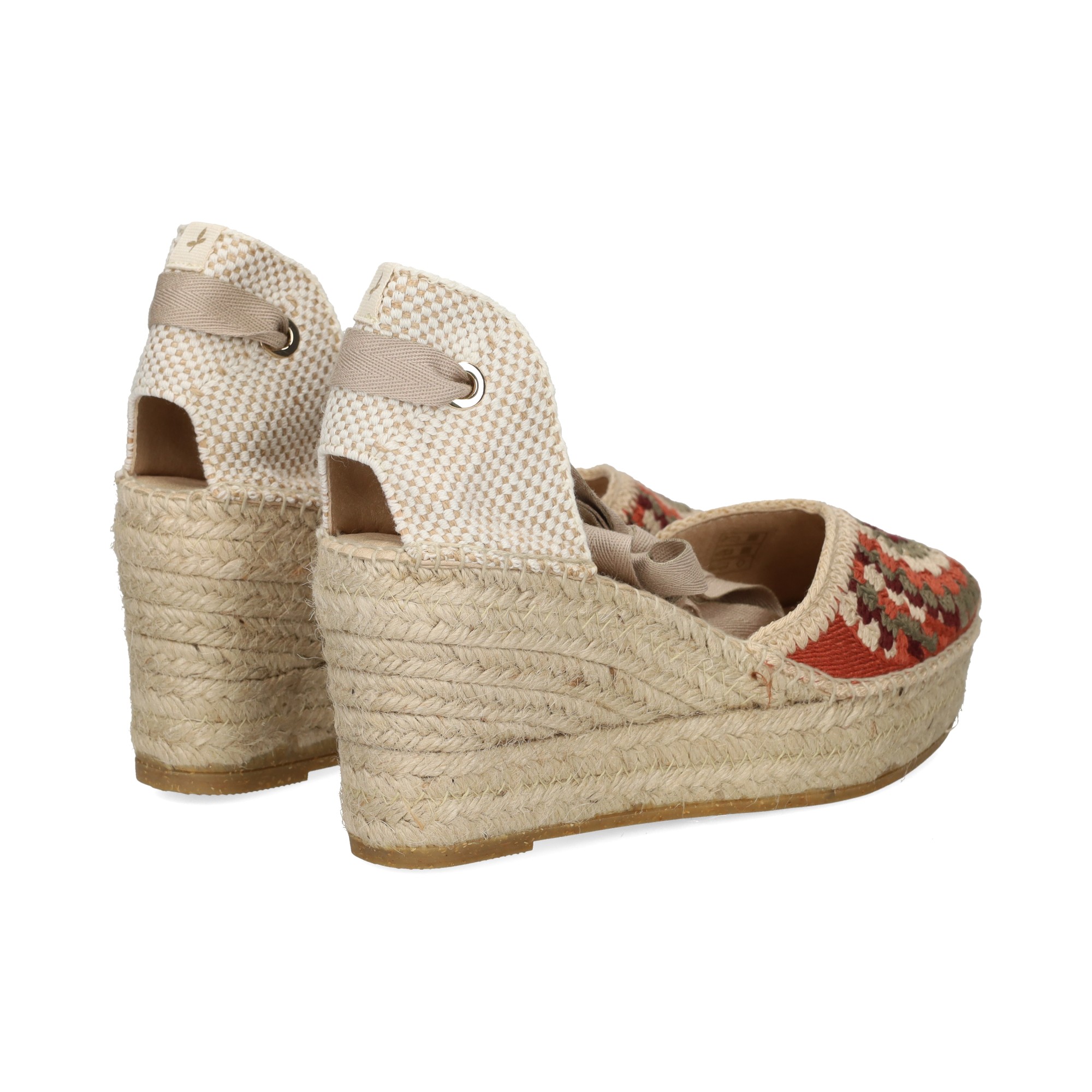 alpargata-cuna-crochet-beige