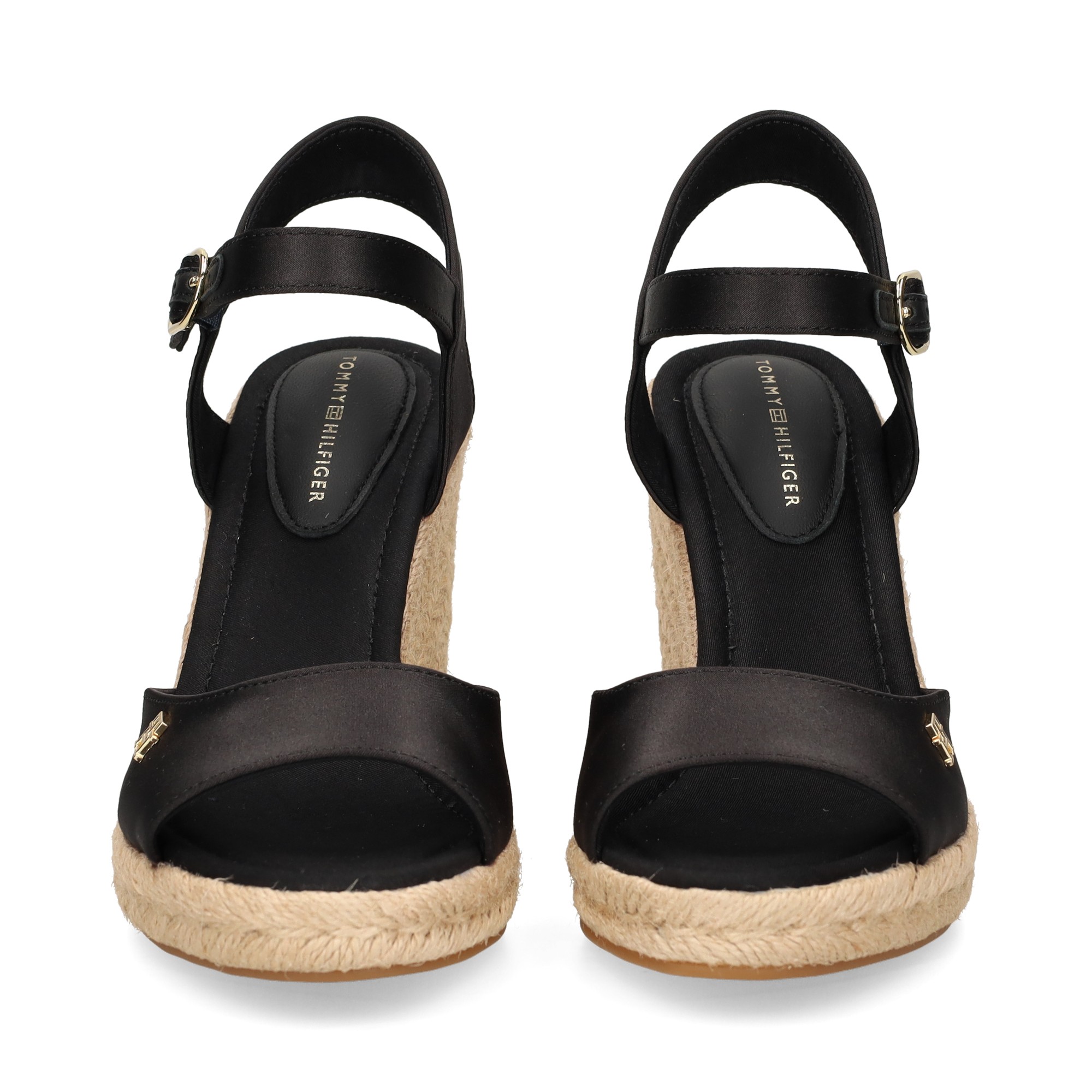 carmelita-saten-negro