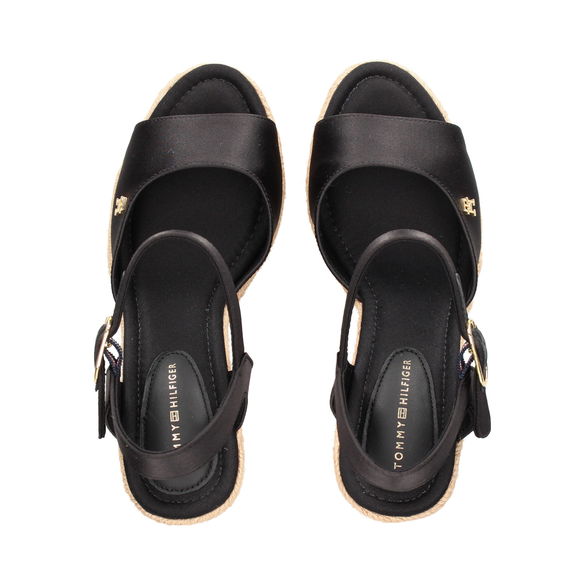 carmelita-saten-negro