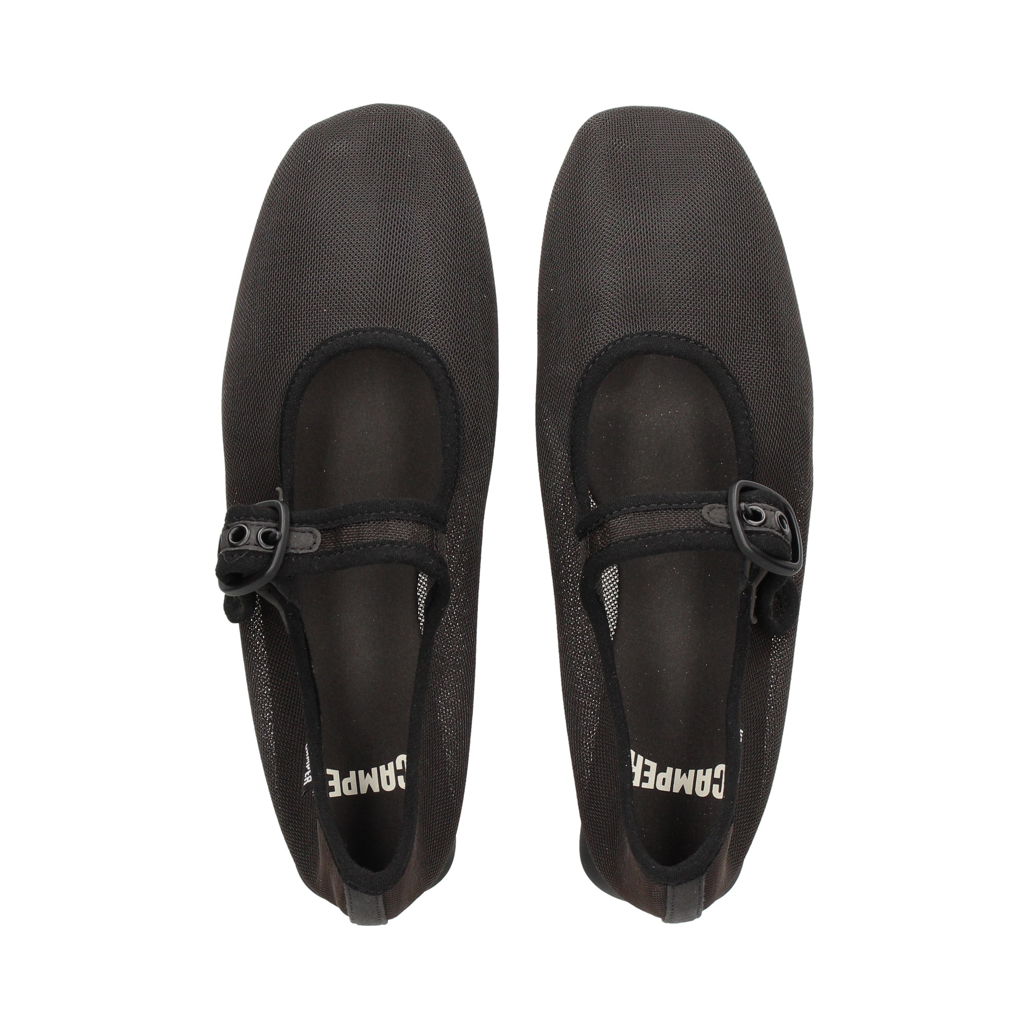 mercedes-regilla-negro