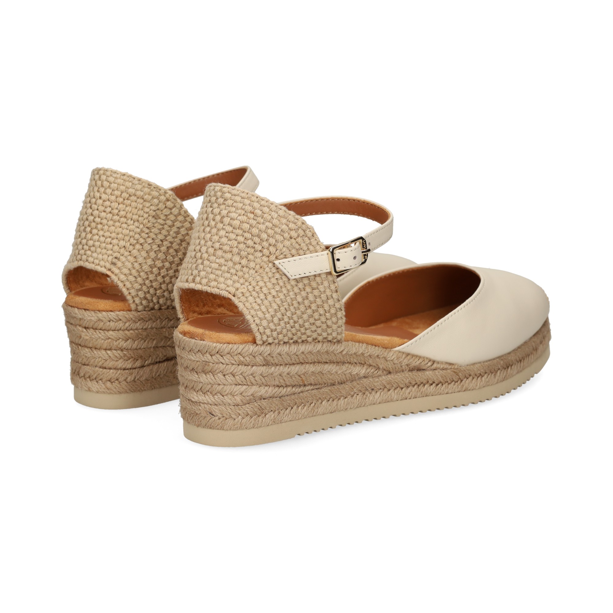 abierto-lados-cuna-baja-piel-hielo