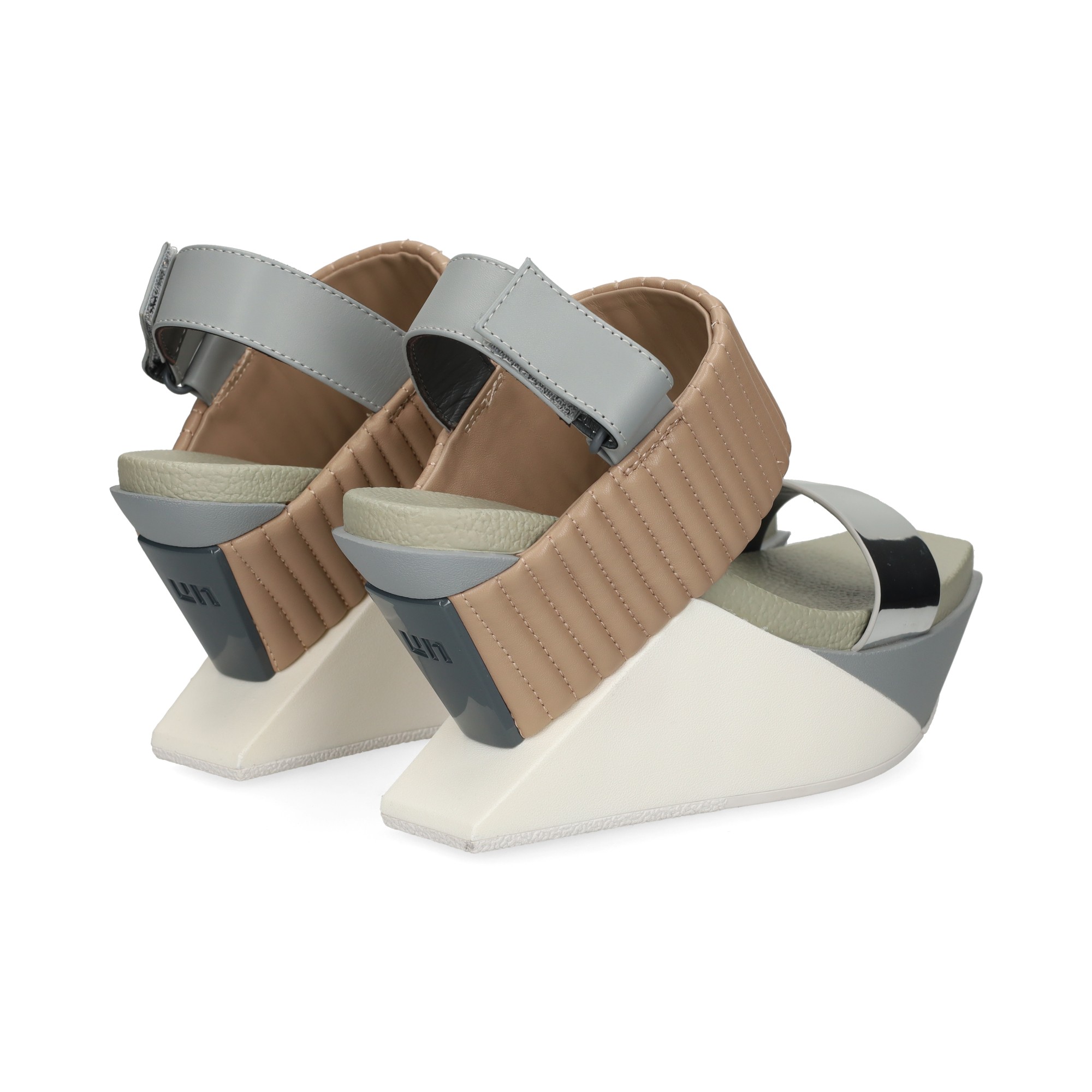 sandalia-1-tira-rizada-beige