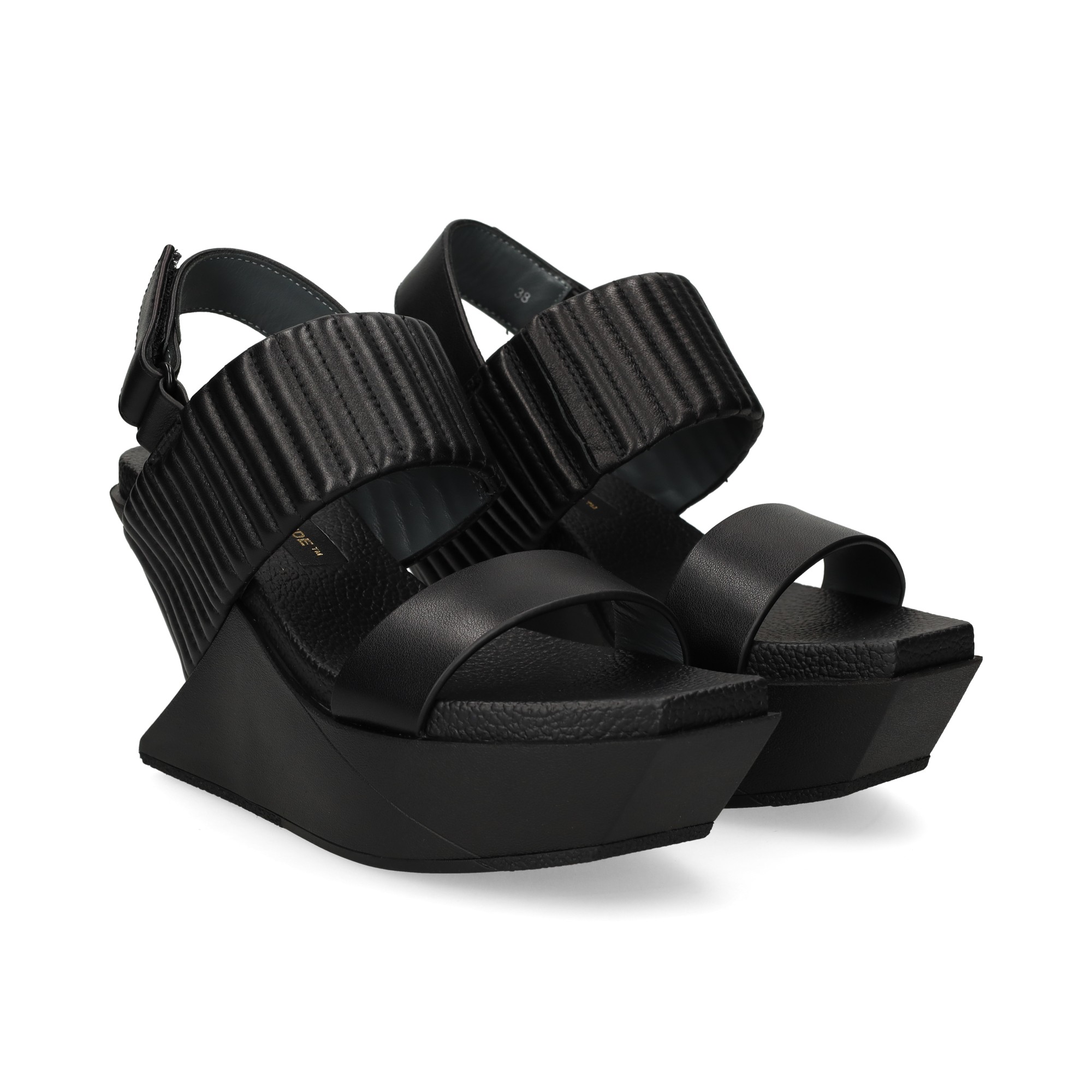 sandalia-1-tira-rizada-negro