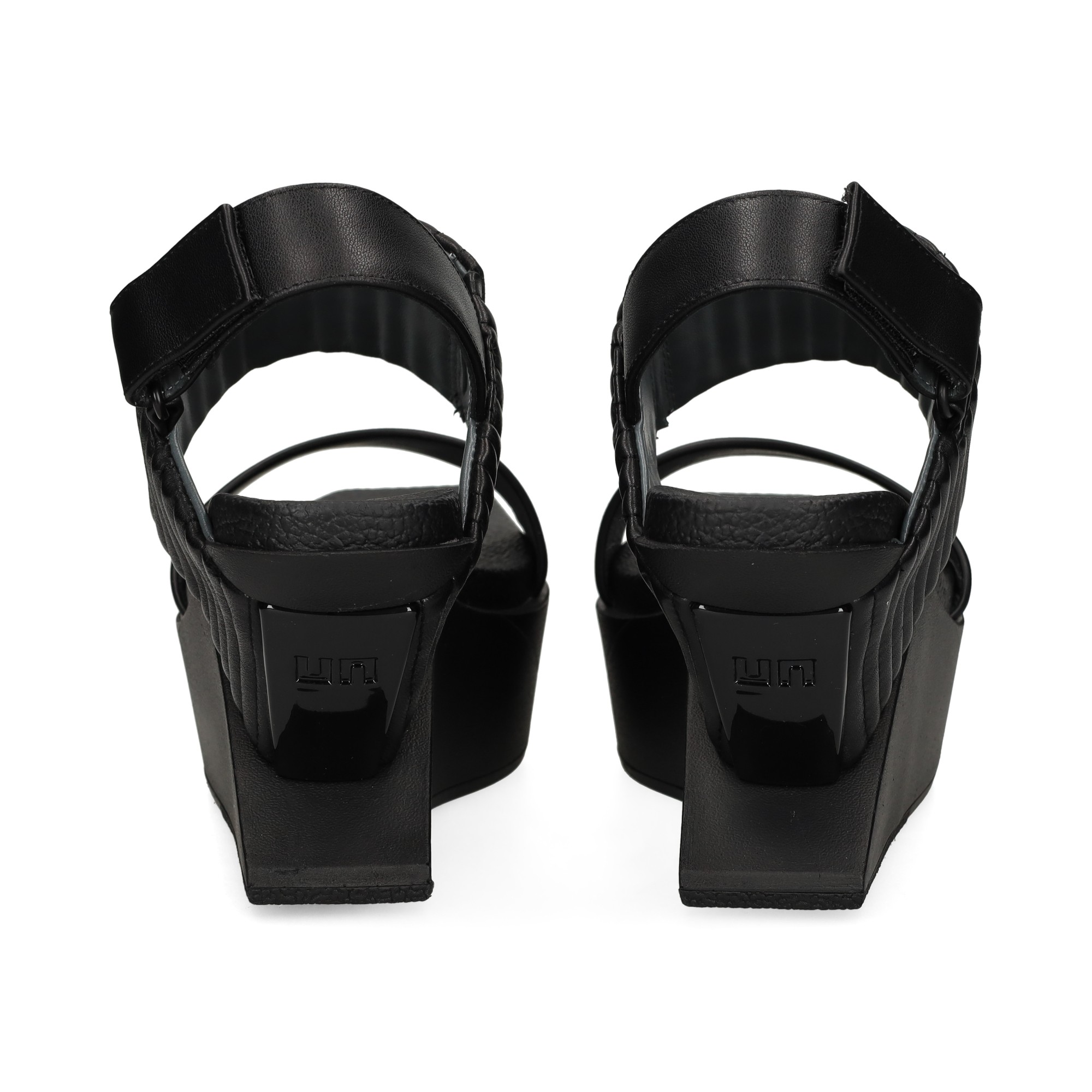 sandalia-1-tira-rizada-negro