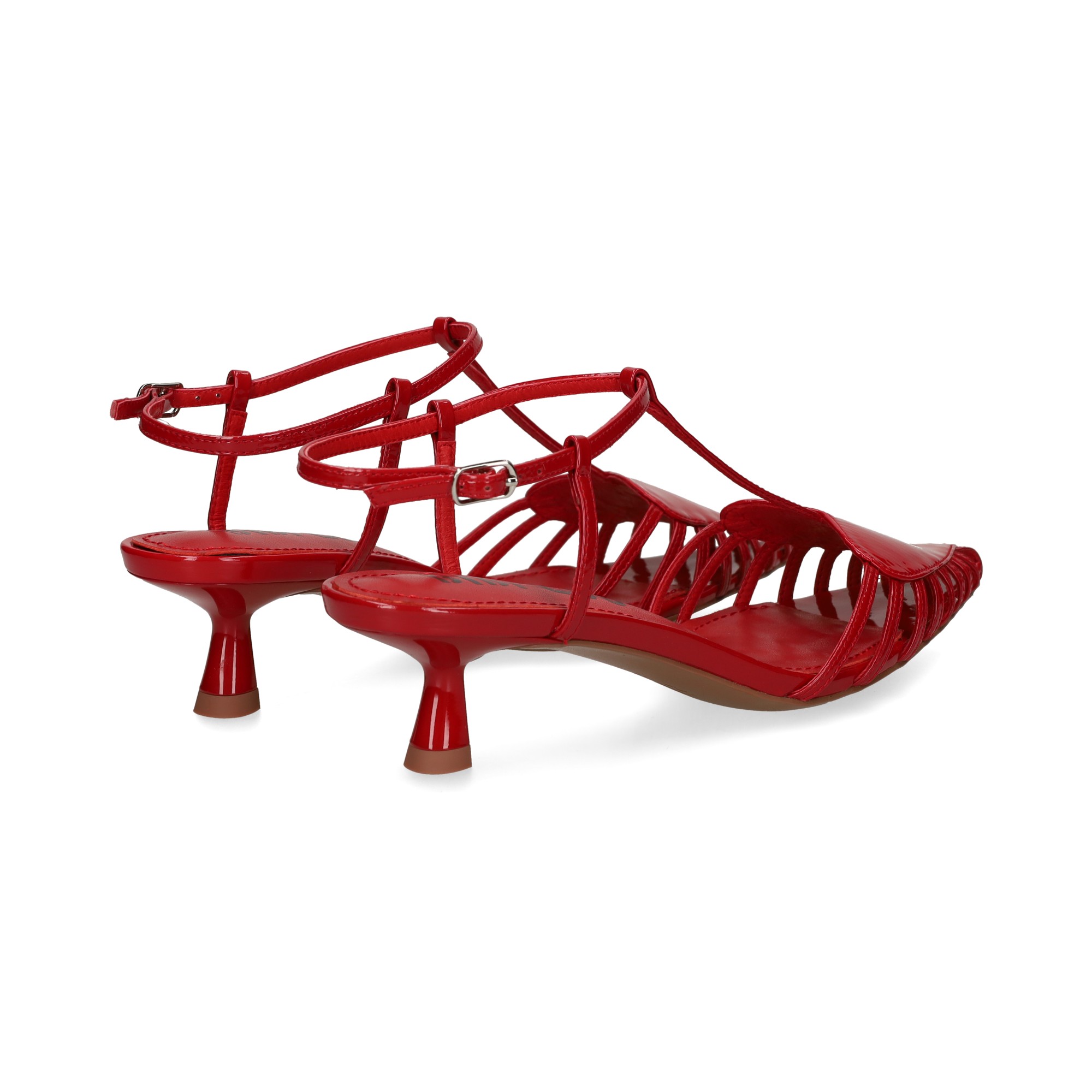 sin-talon-corazon-charol-rojo