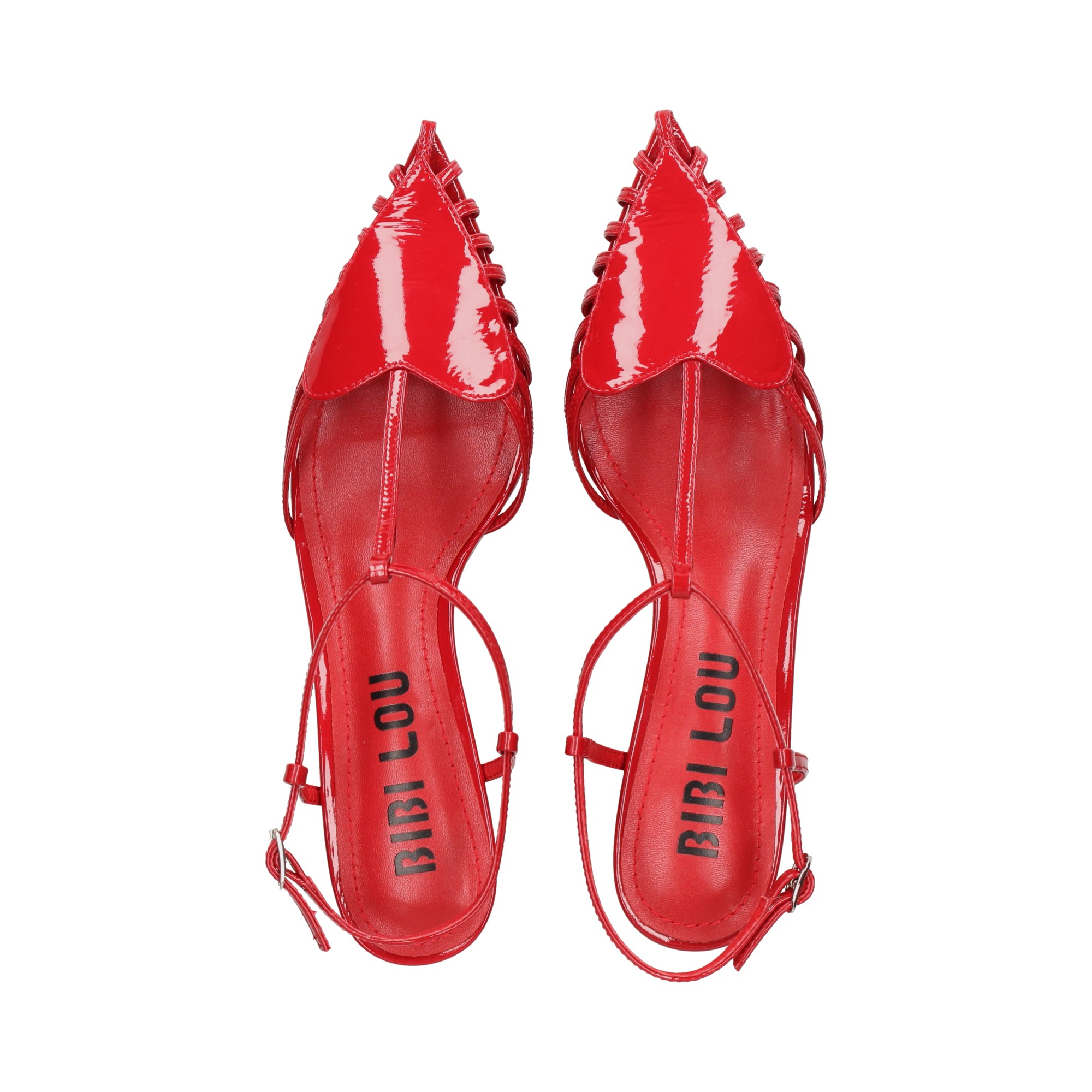 sin-talon-corazon-charol-rojo