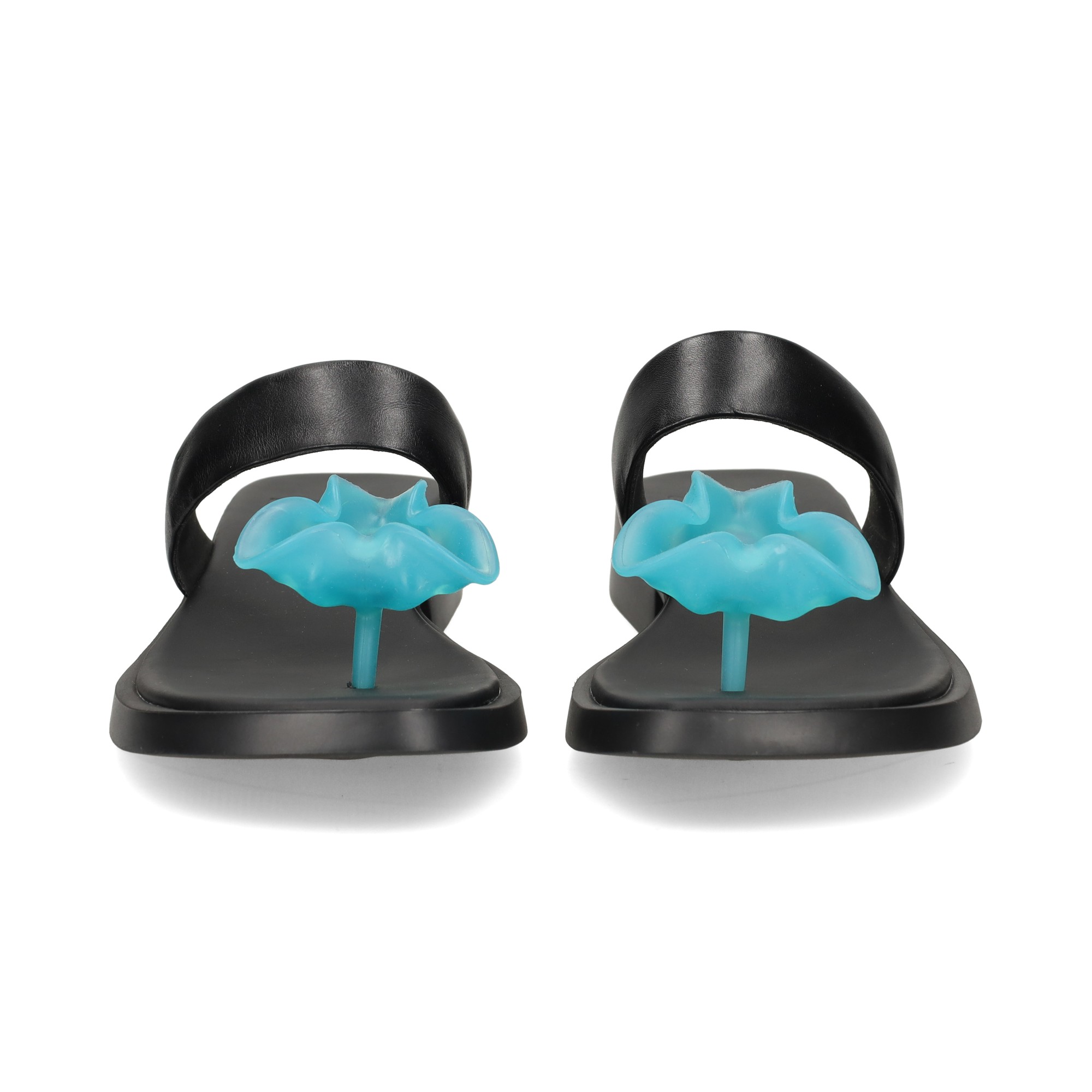 flor-cielo-esclava-piel-negro