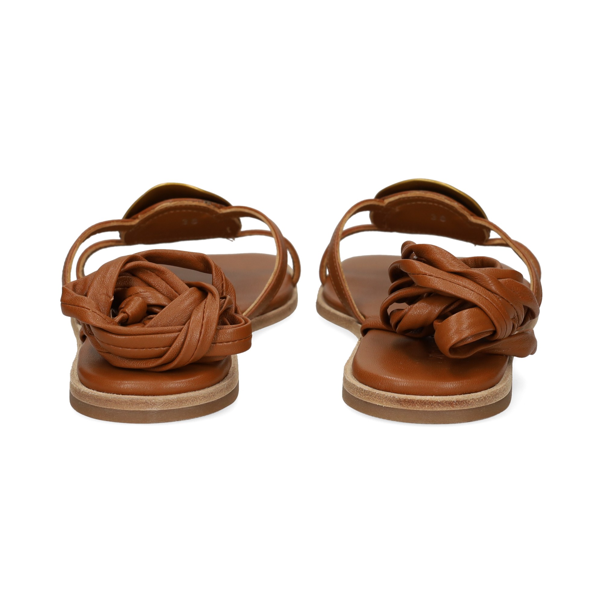 sandalia-aplique-gilda-cordon-cuero