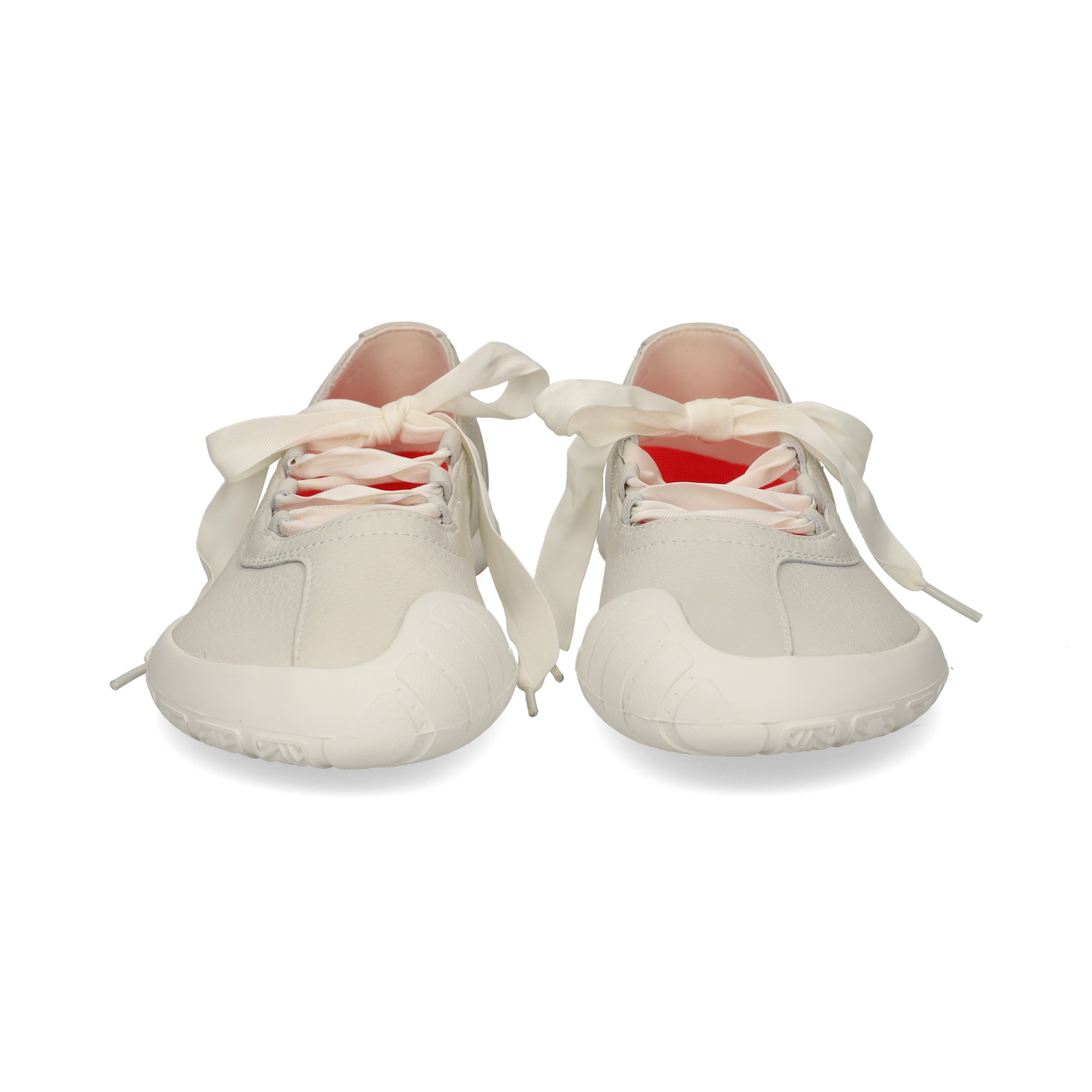 bailarina-con-cintas-piel-hielo