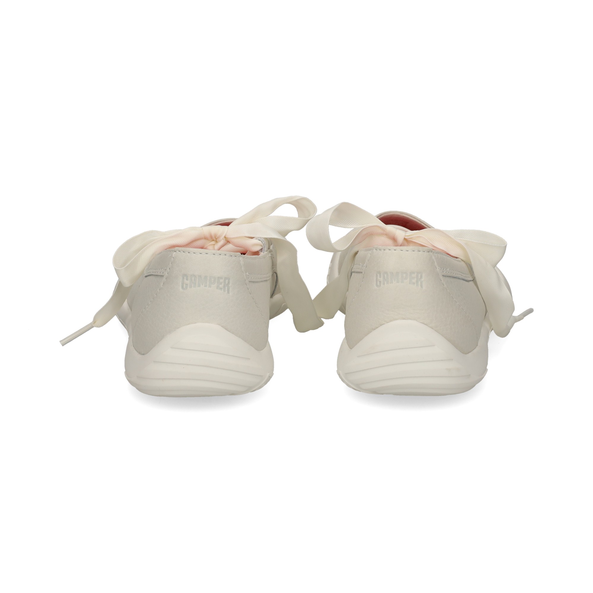 bailarina-con-cintas-piel-hielo