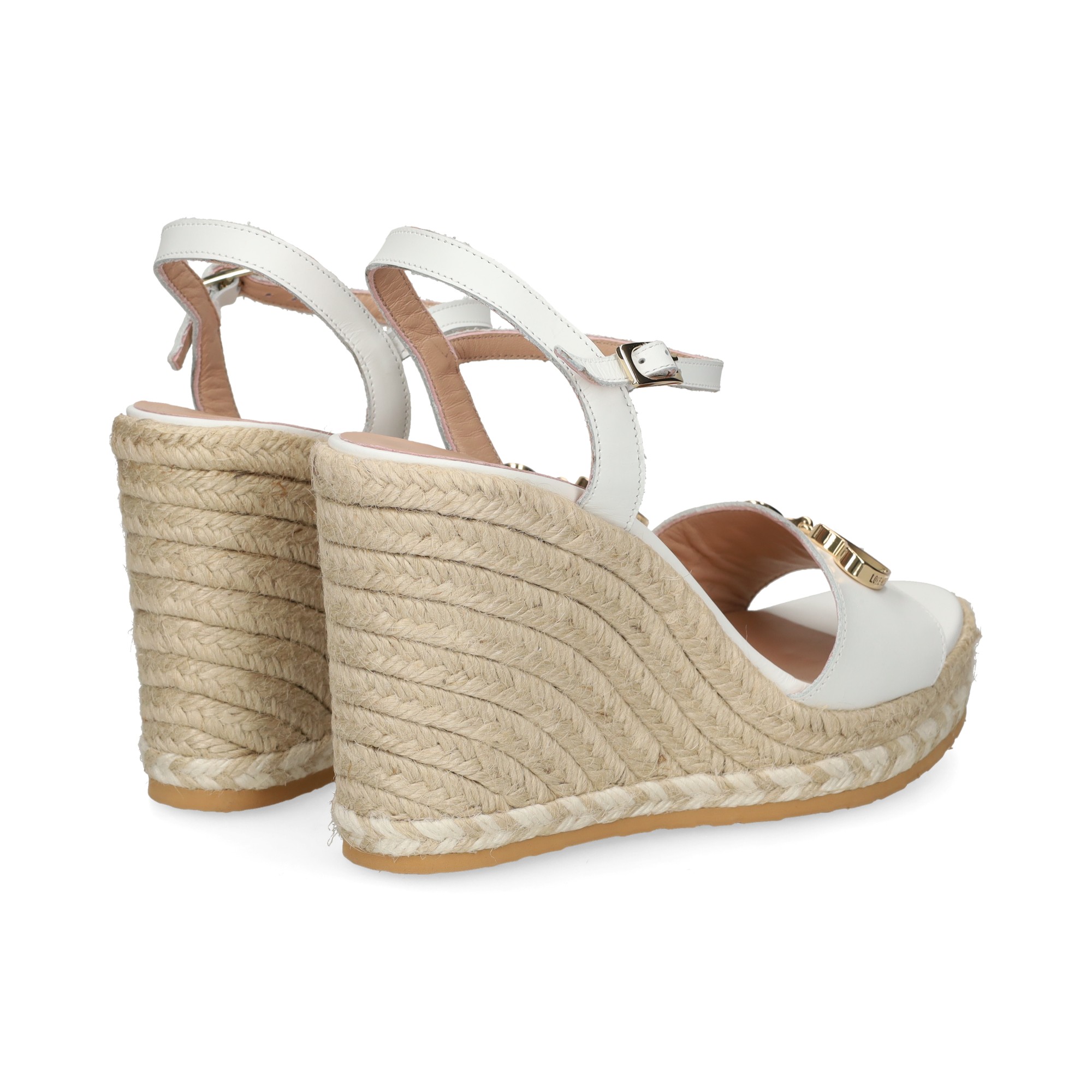 sandpala-corazones-piel-blanco