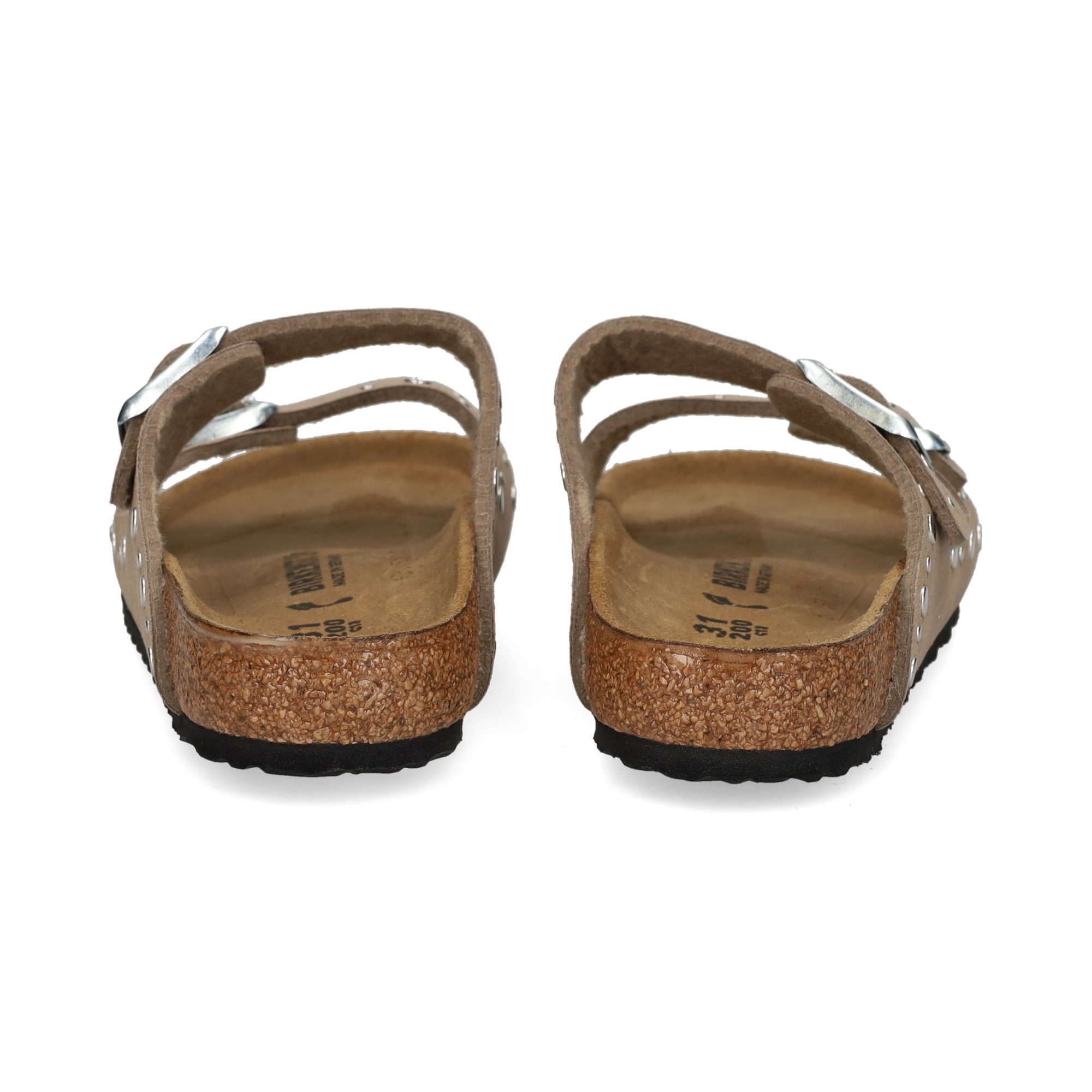 pala-2-hebillas-tachas-beige