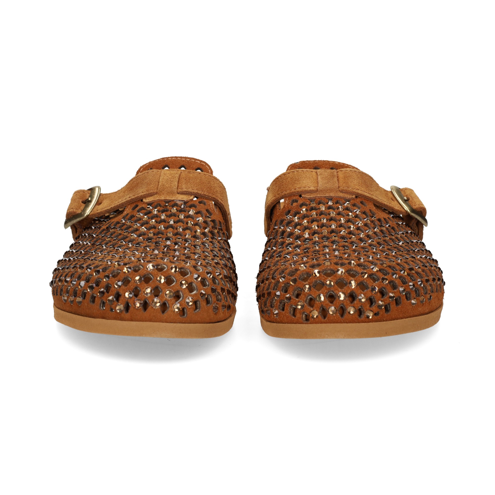 zueco-perforadostrass-ante-cuero