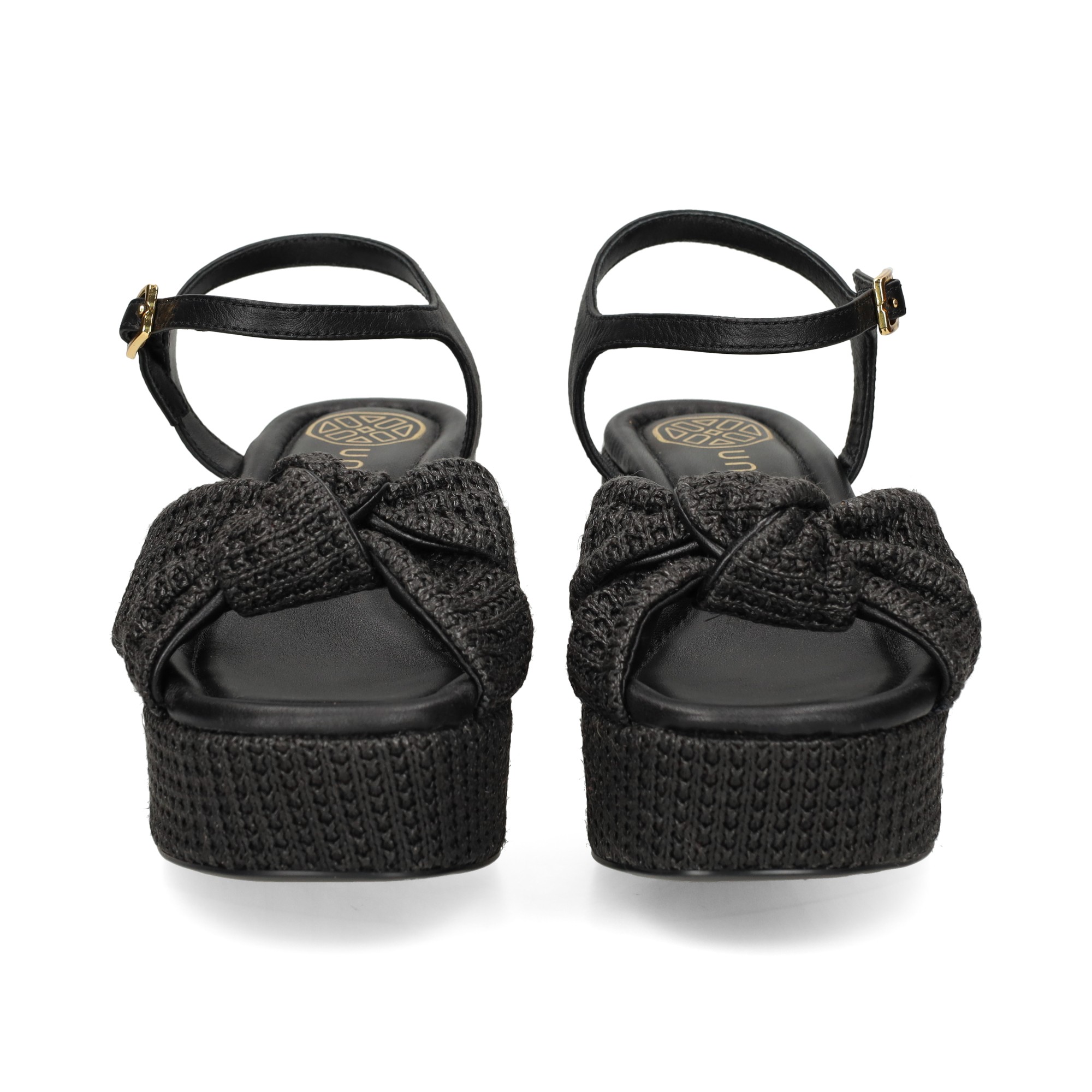 sandalia-anudada-rafia-negro