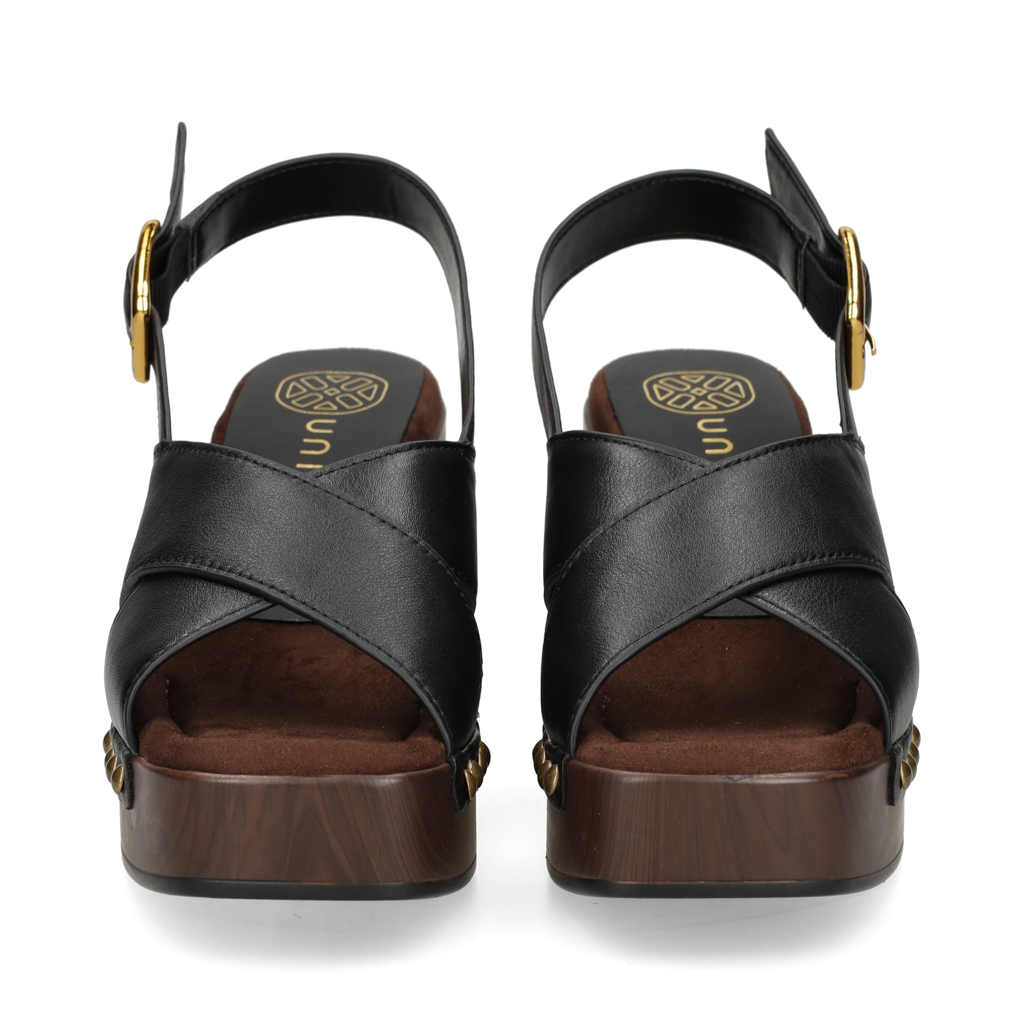 sandalia-cruzadatachas-piel-n-egro