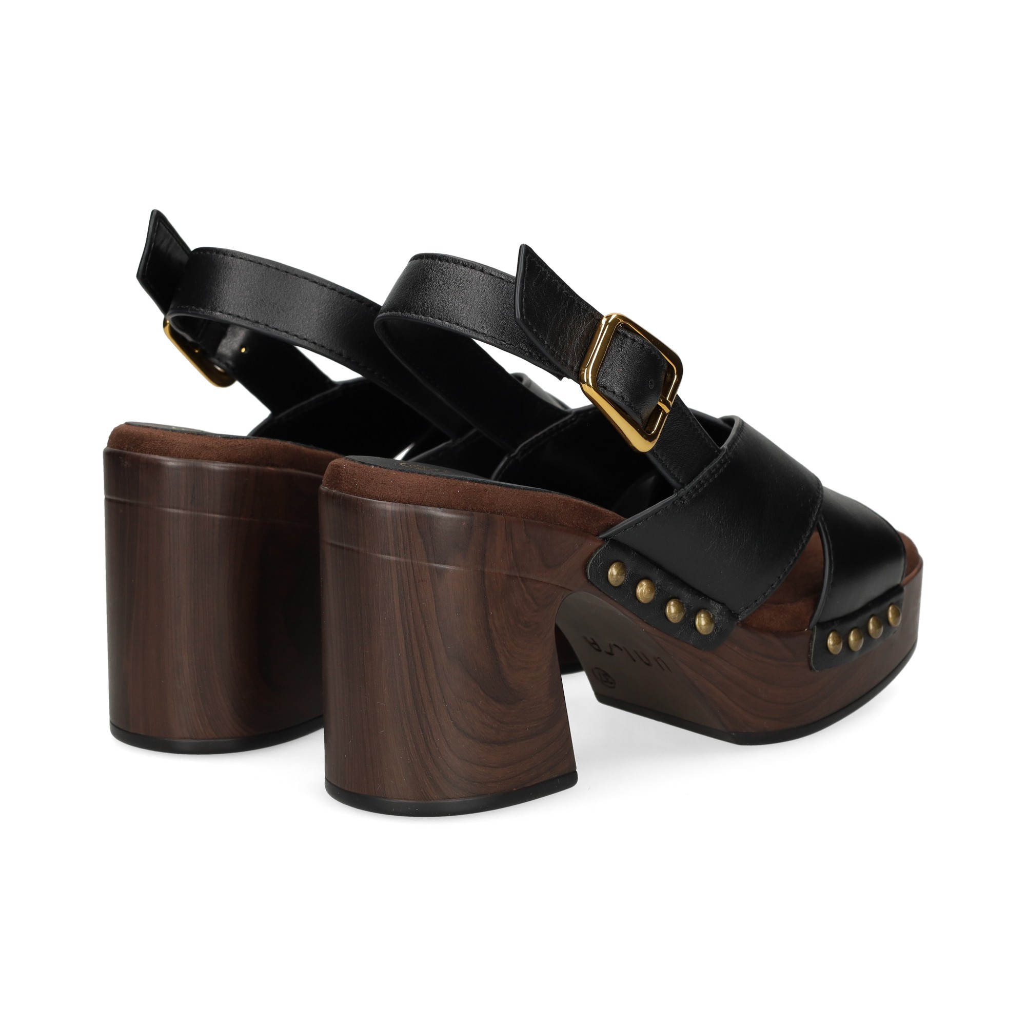 sandalia-cruzadatachas-piel-n-egro