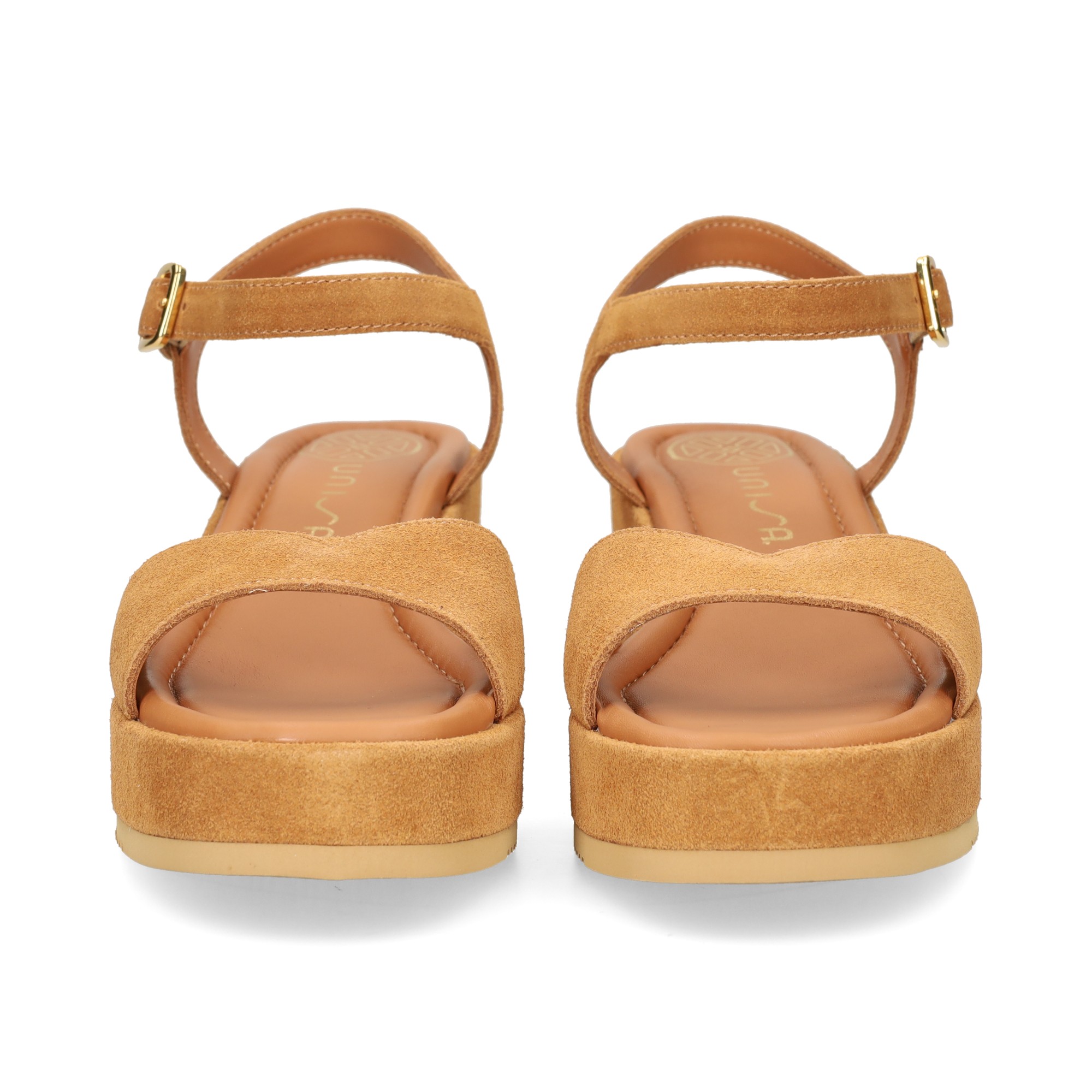 carmelita-ante-cuero