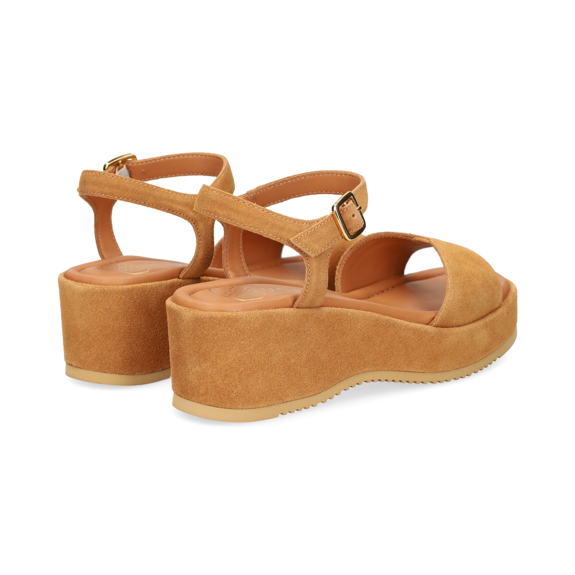 carmelita-ante-cuero