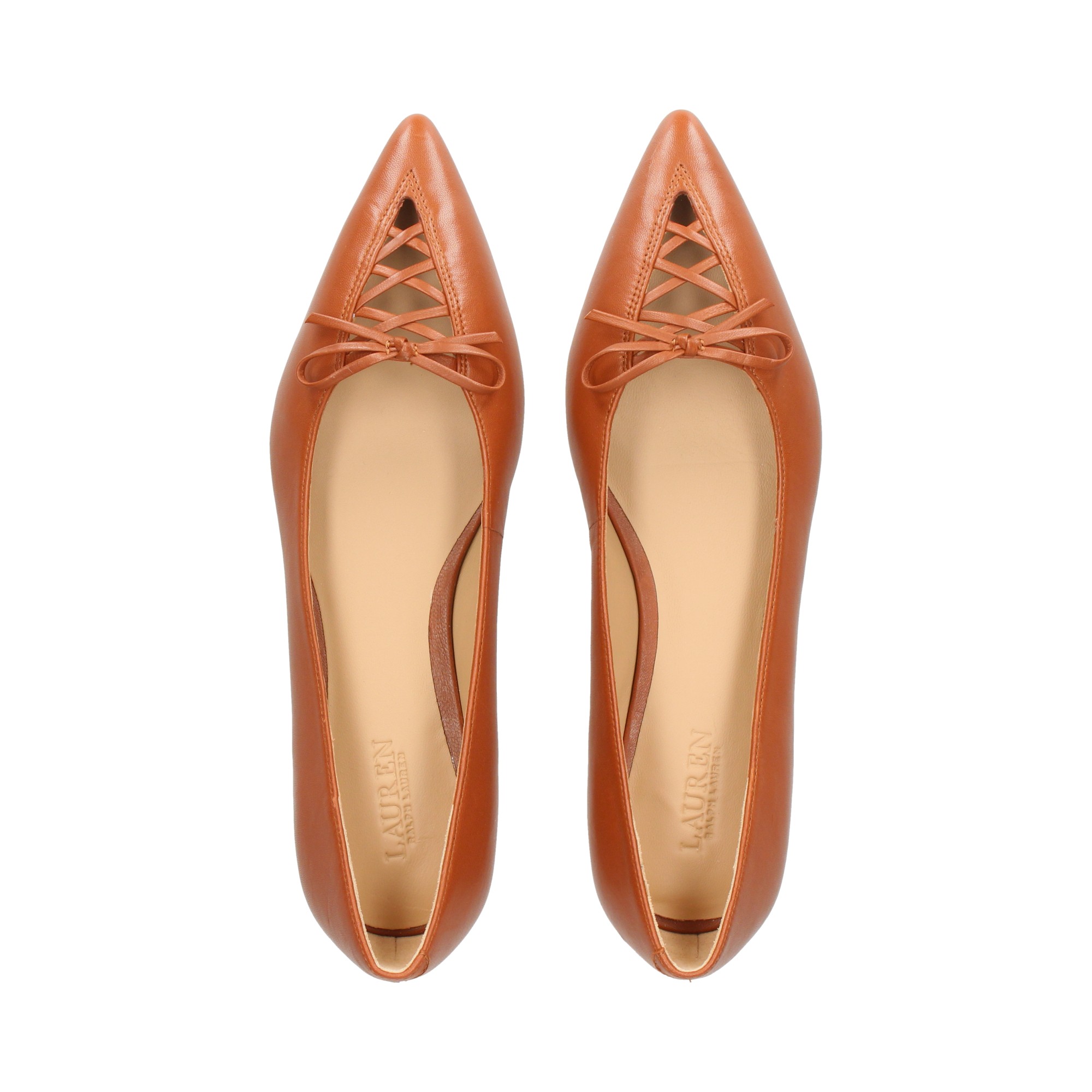 bailarina-lazo-piel-cuero