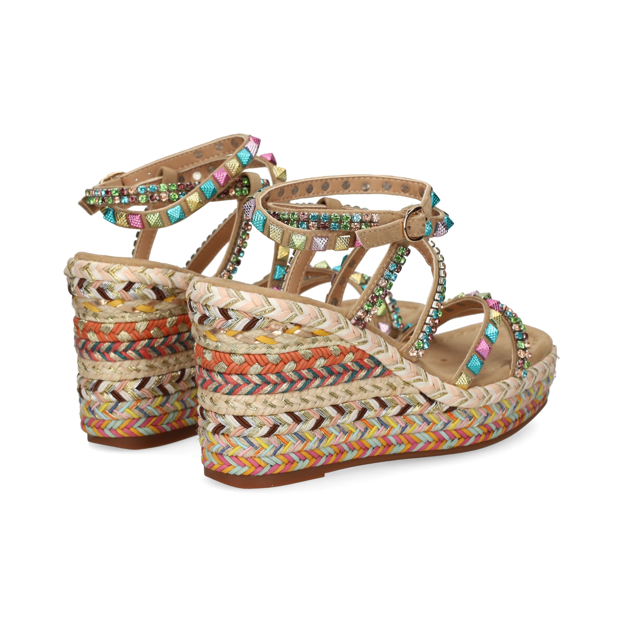 sandalia-cruzada-tachaspiedras-beige