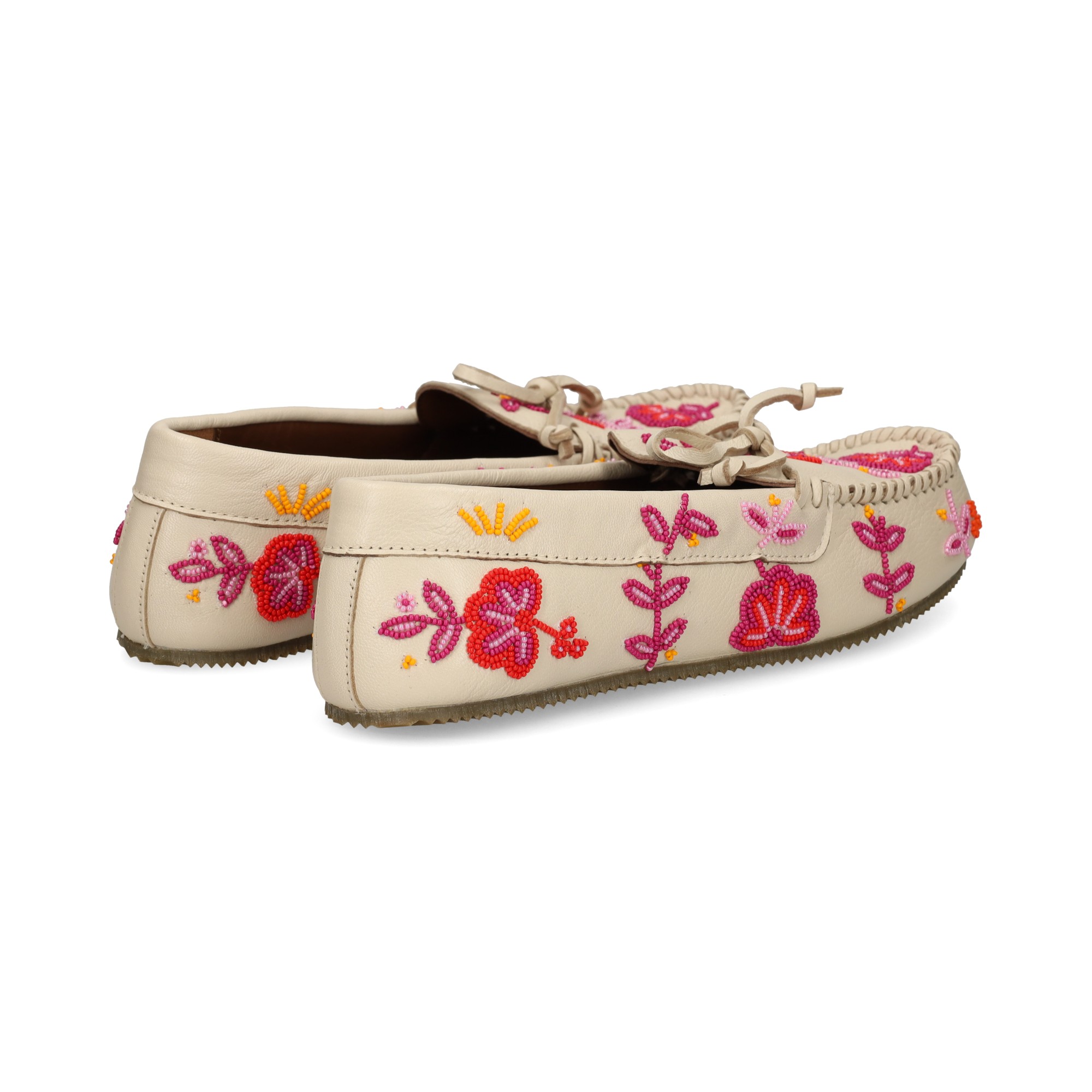 mocasin-cuentas-flores-rosa-hielo