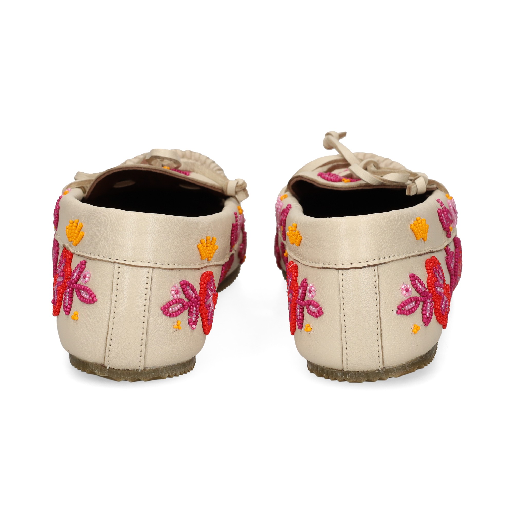 mocasin-cuentas-flores-rosa-hielo