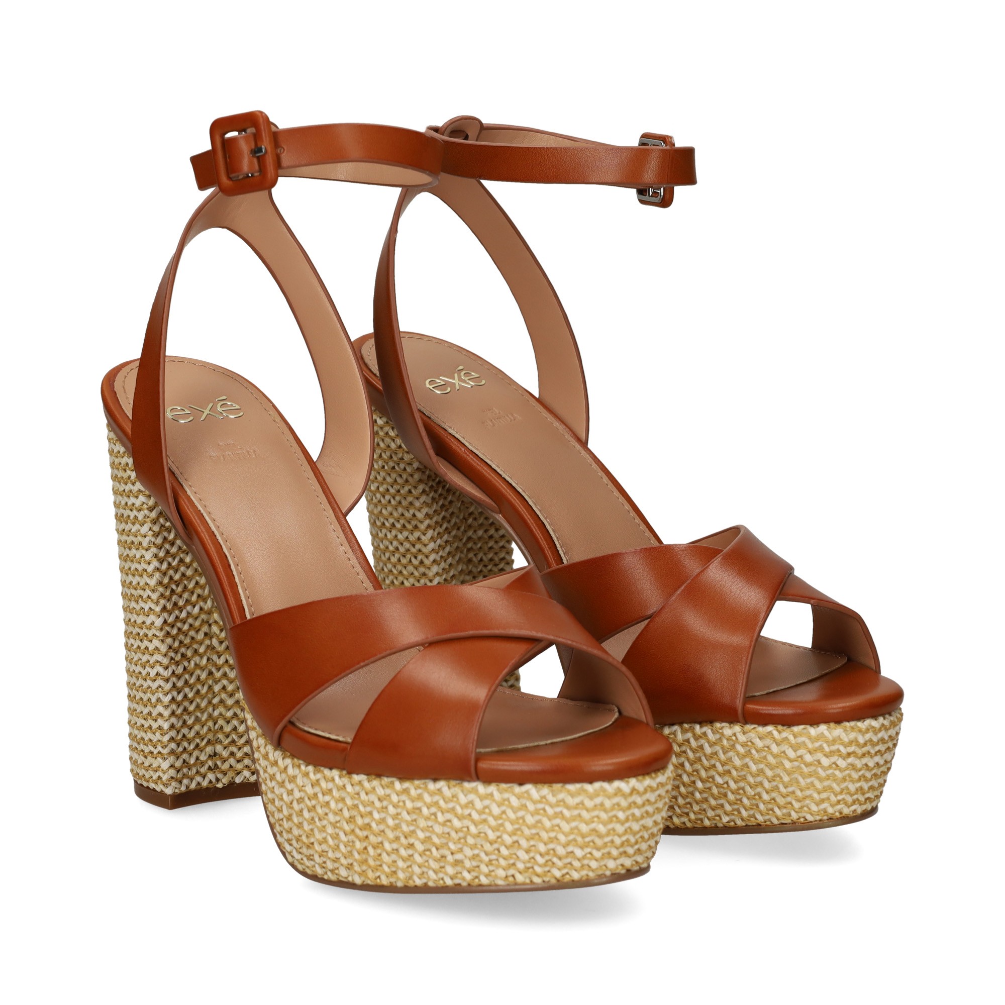 sandalia-cruzada-cuero