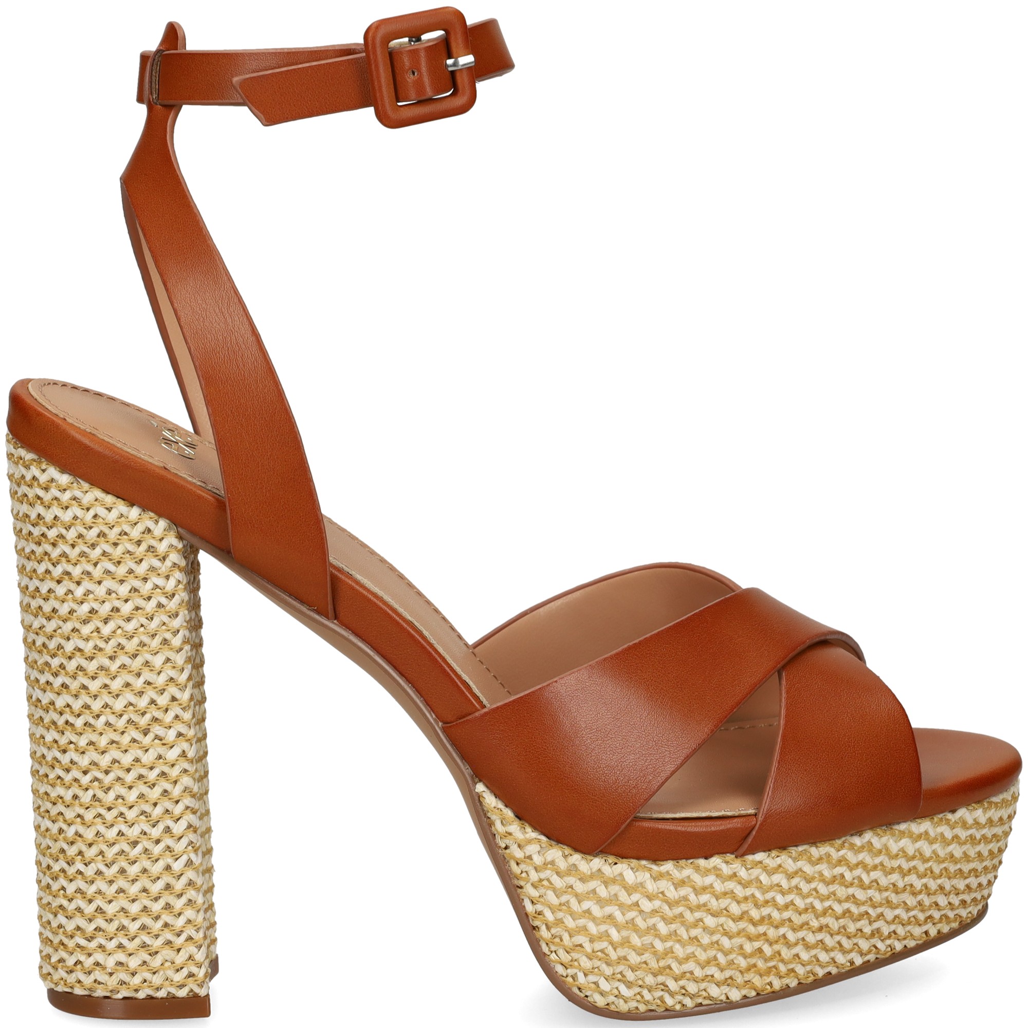 sandalia-cruzada-cuero