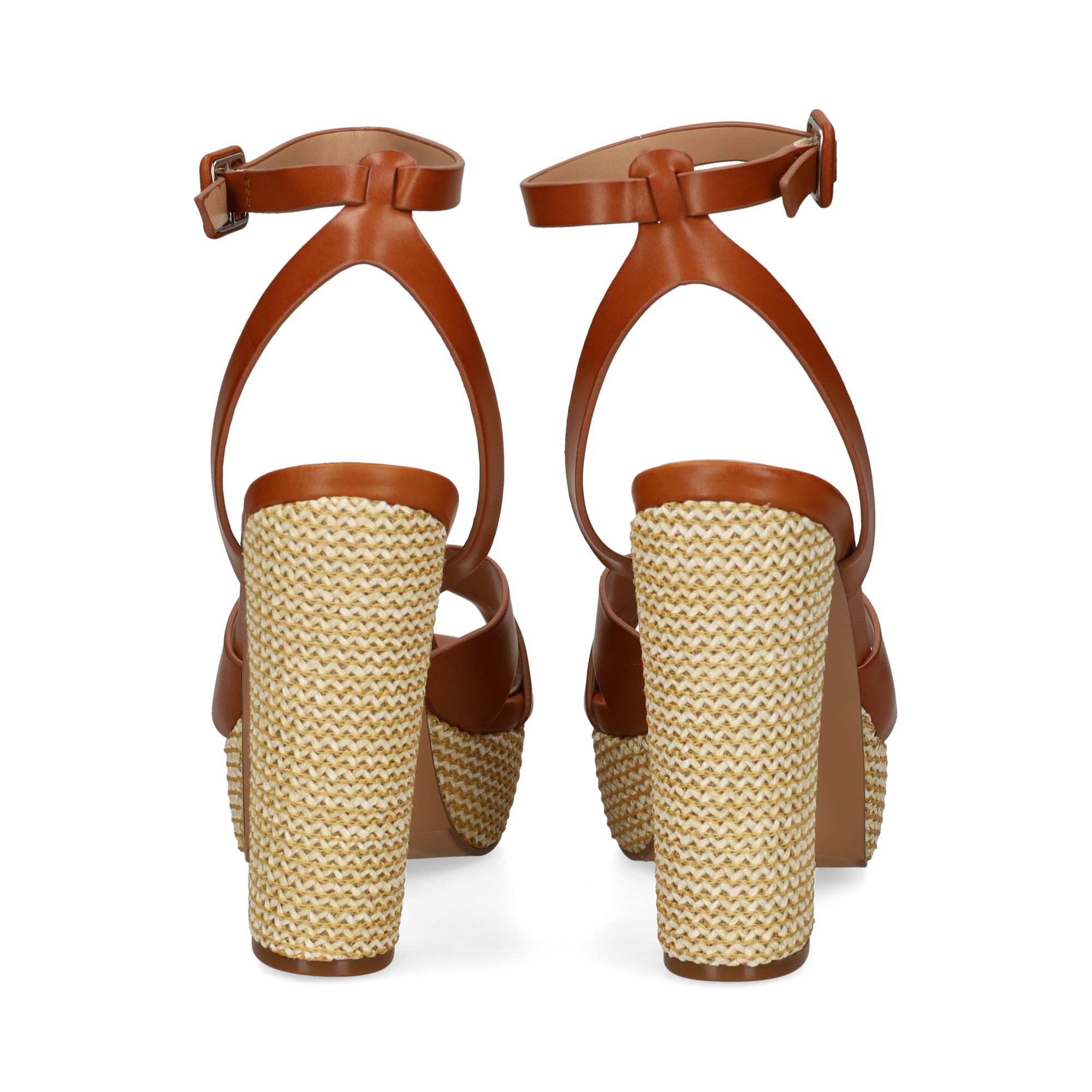 sandalia-cruzada-cuero