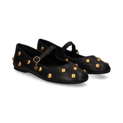 mercedes-tachas-piel-negro