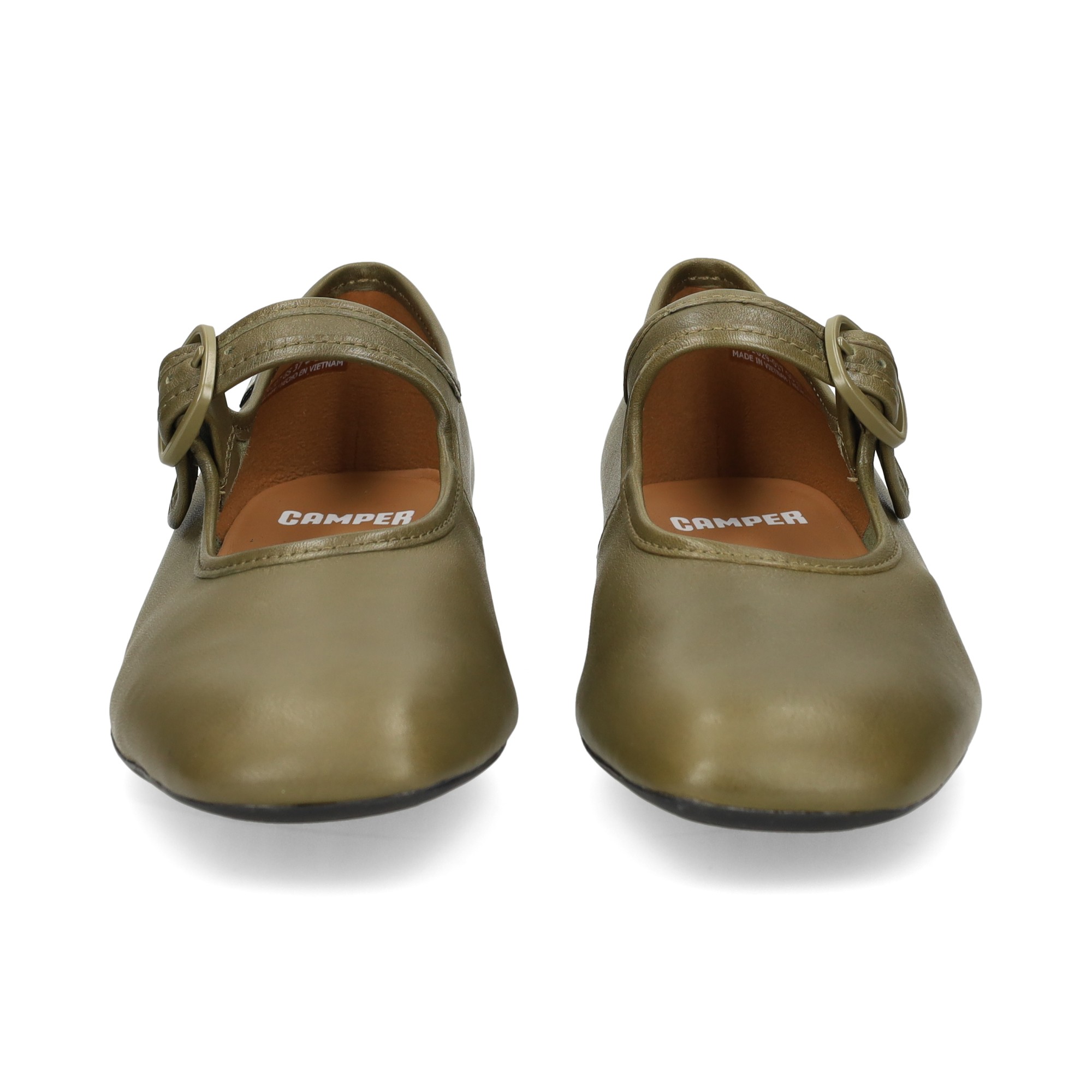 mercedes-piel-kaki